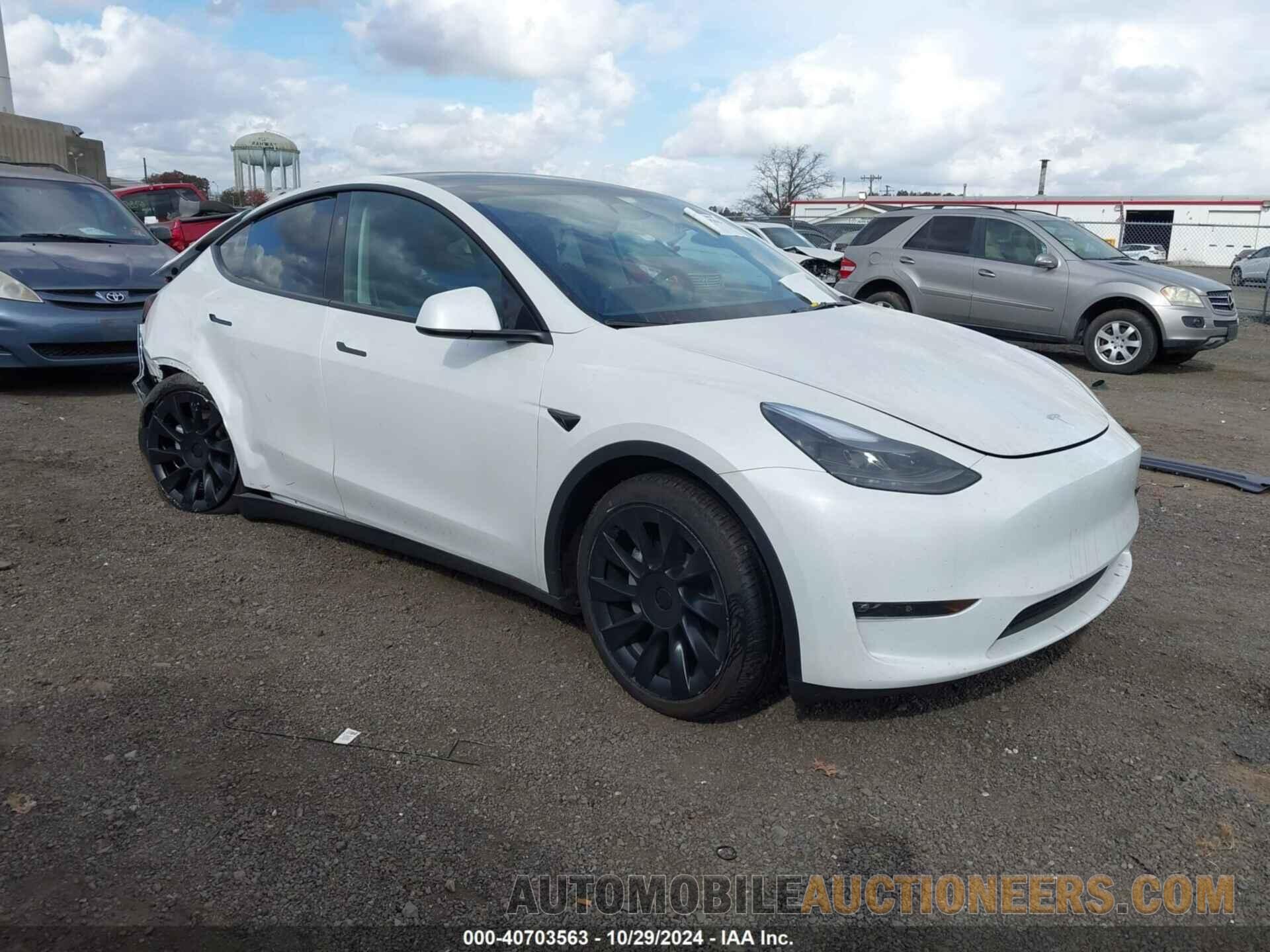 7SAYGDEE0RF037545 TESLA MODEL Y 2024