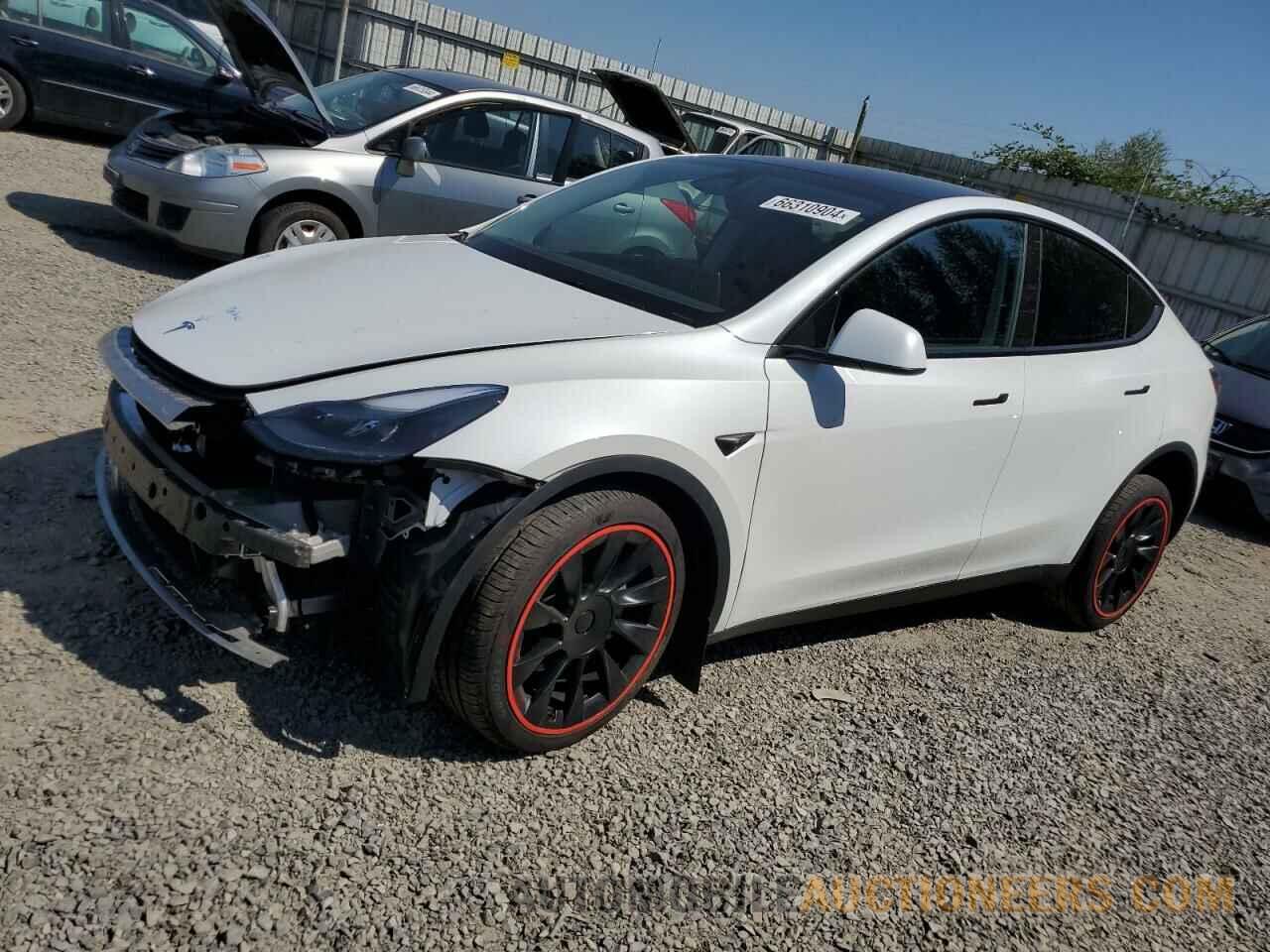 7SAYGDEE0RF044656 TESLA MODEL Y 2024