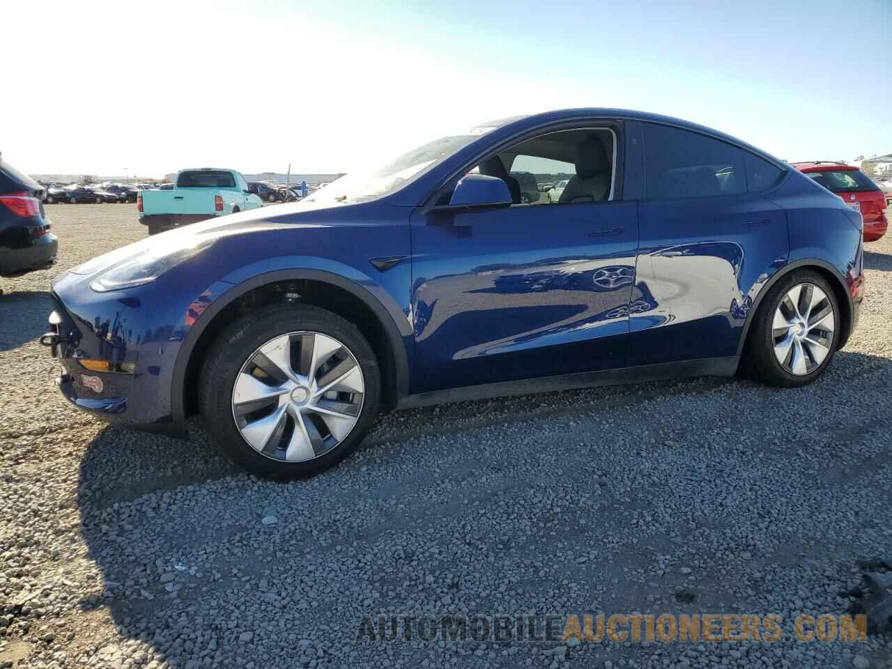 7SAYGDEE0RF075566 TESLA MODEL Y 2024