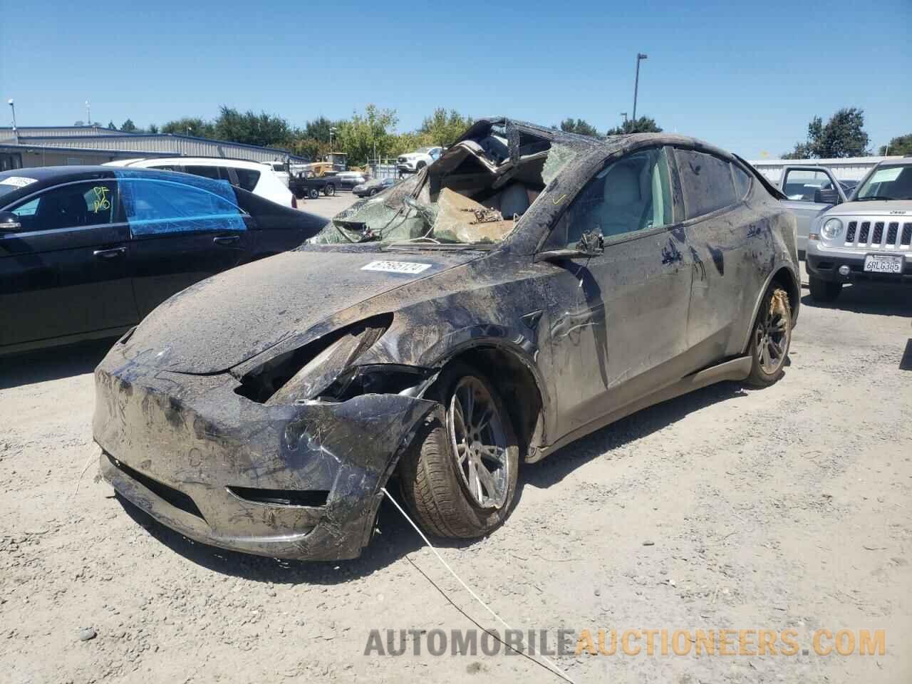 7SAYGDEE0RF123227 TESLA MODEL Y 2024