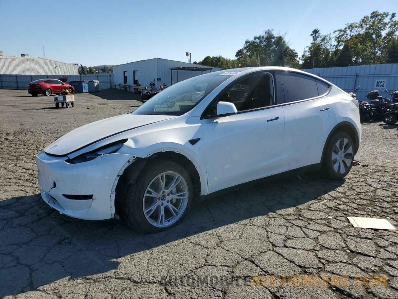 7SAYGDEE0RF982107 TESLA MODEL Y 2024