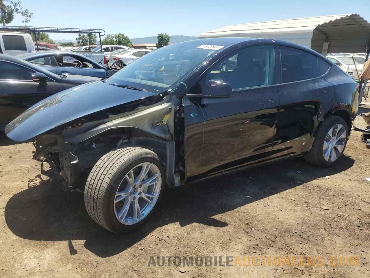 7SAYGDEE0RF987775 TESLA MODEL Y 2024