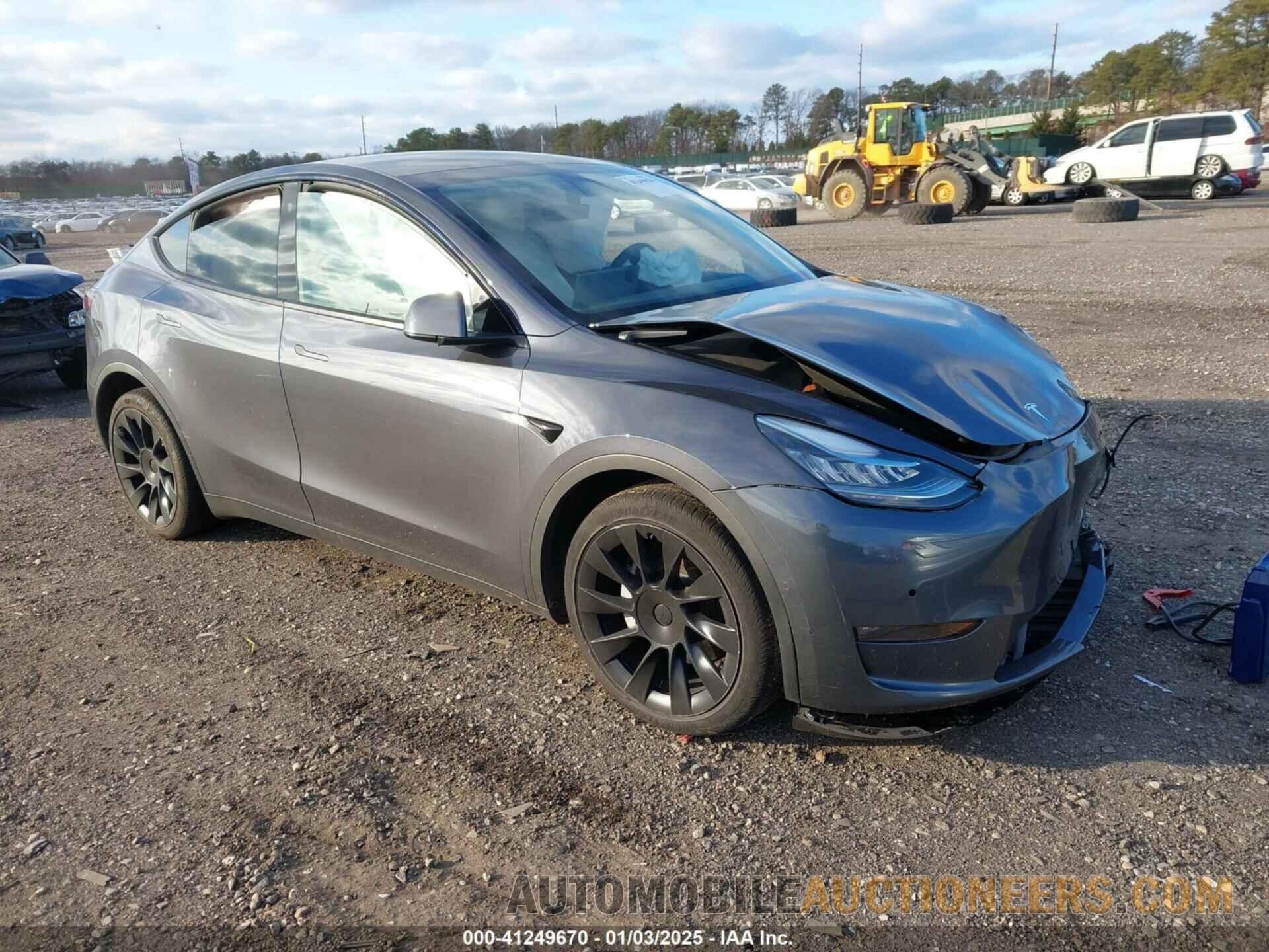 7SAYGDEE1NF317968 TESLA MODEL Y 2022