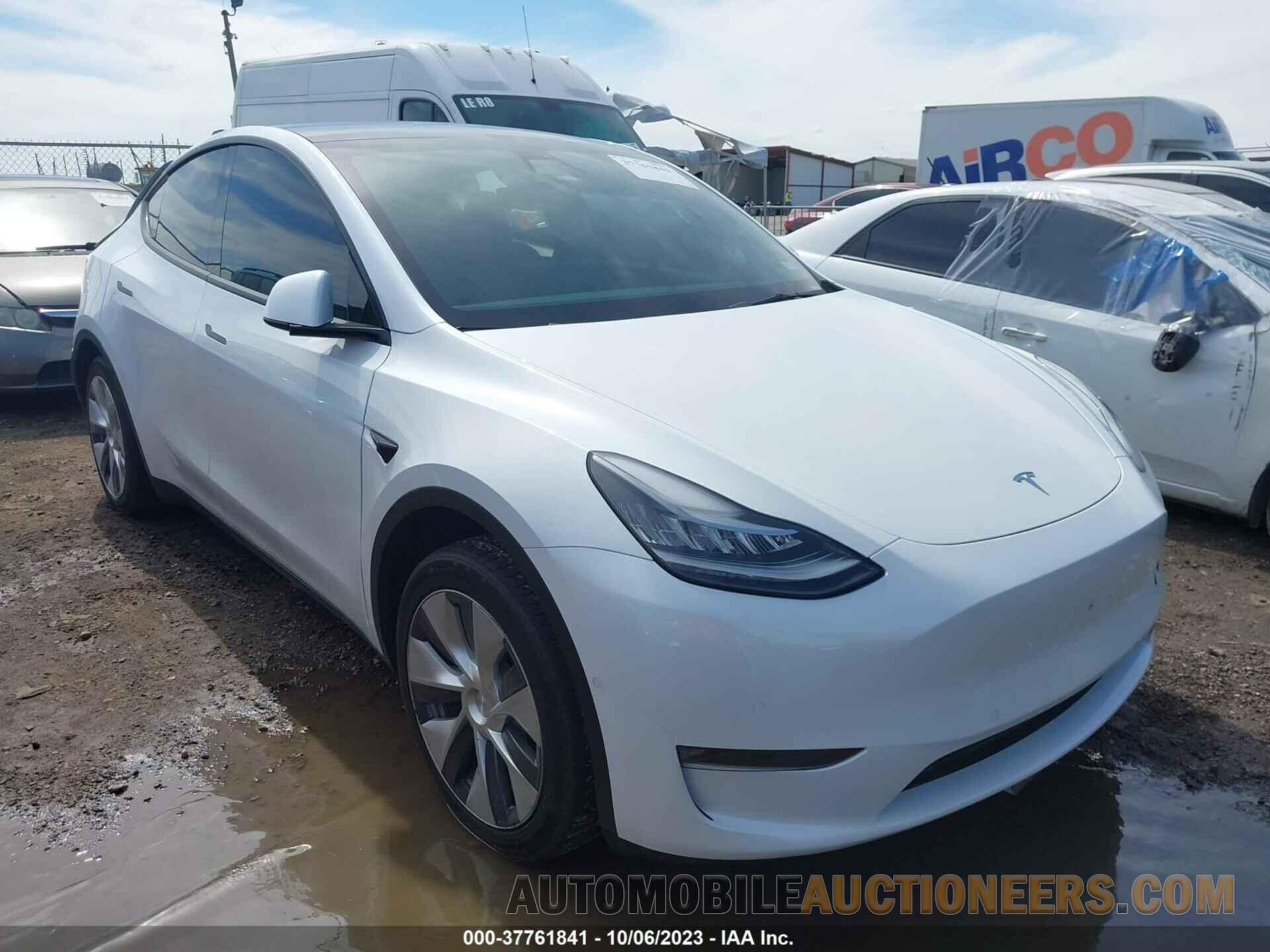 7SAYGDEE1NF332728 TESLA MODEL Y 2022