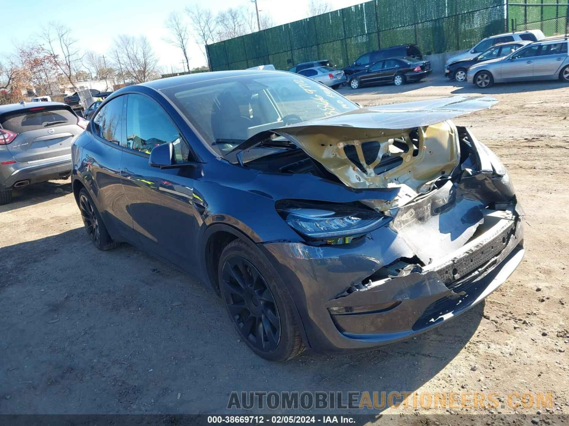 7SAYGDEE1NF386076 TESLA MODEL Y 2022