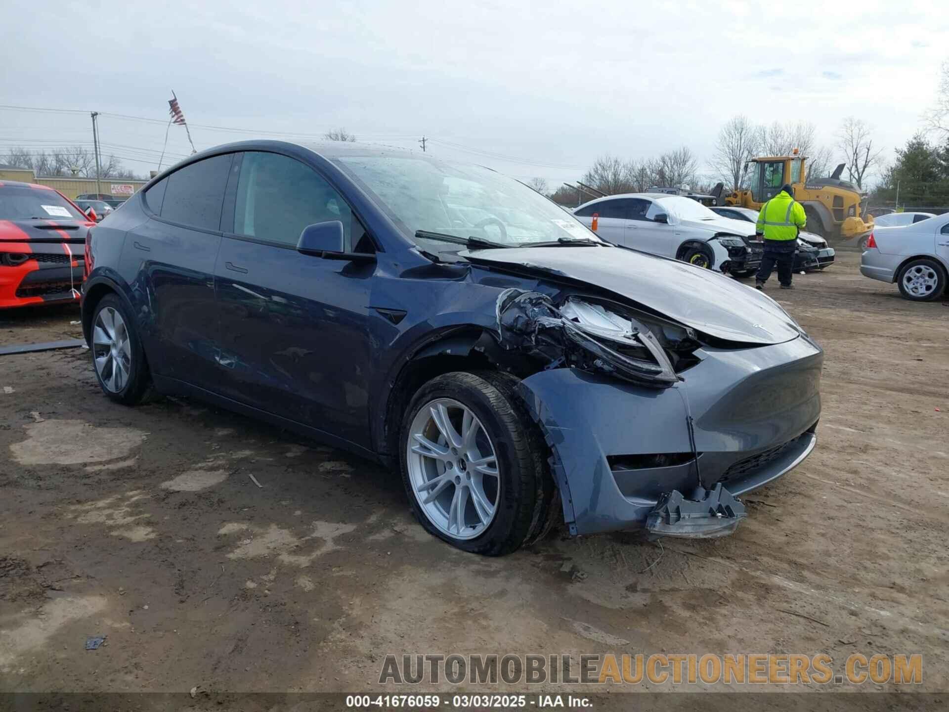 7SAYGDEE1PF755666 TESLA MODEL Y 2023