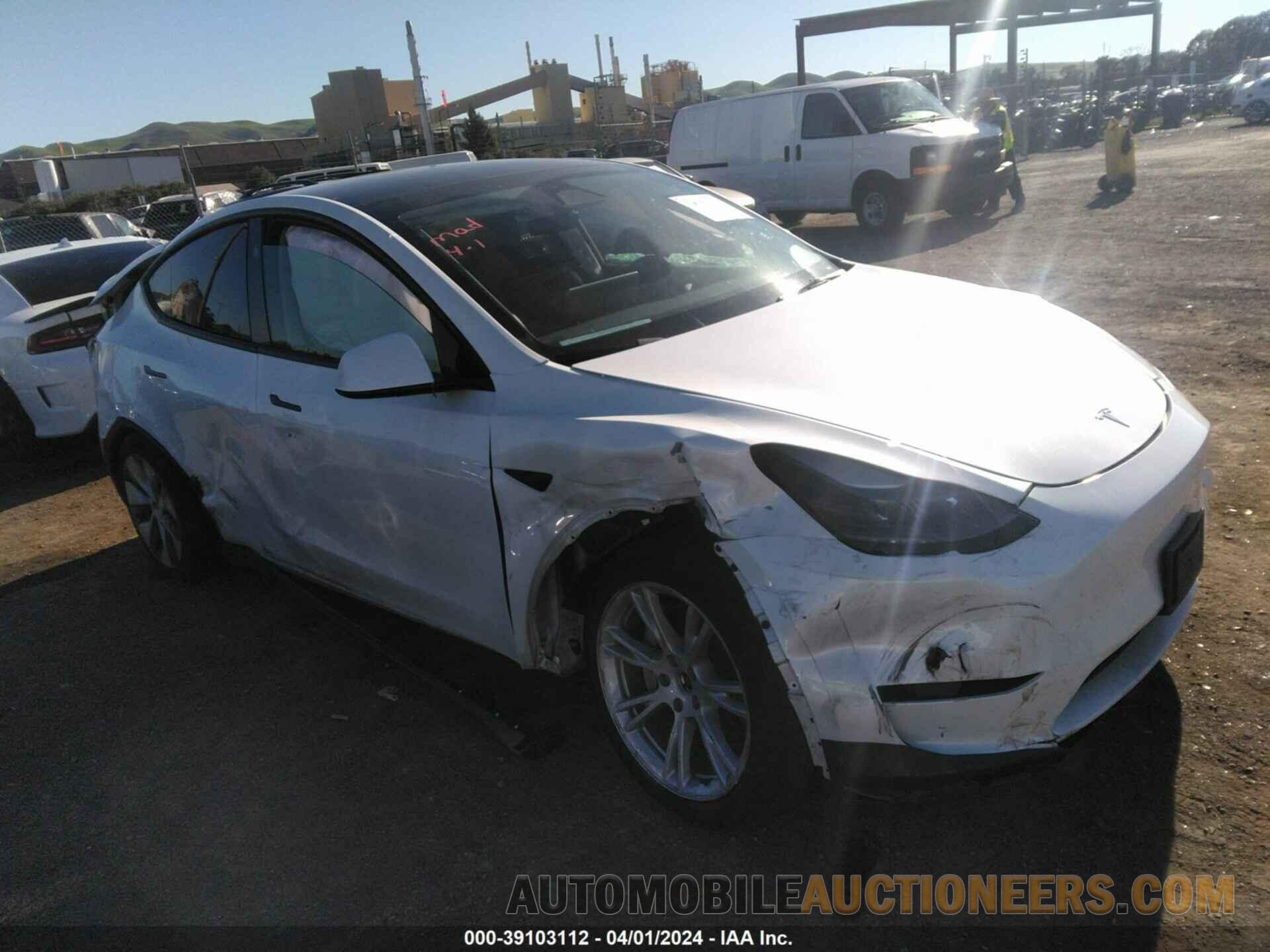 7SAYGDEE1PF813016 TESLA MODEL Y 2023