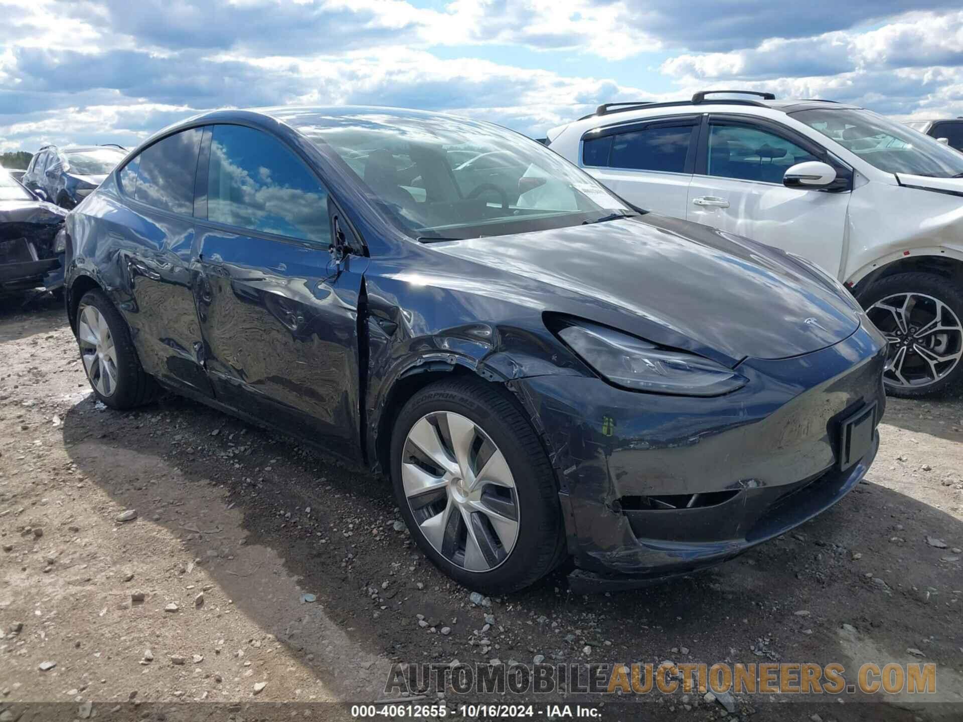 7SAYGDEE1RA252350 TESLA MODEL Y 2024