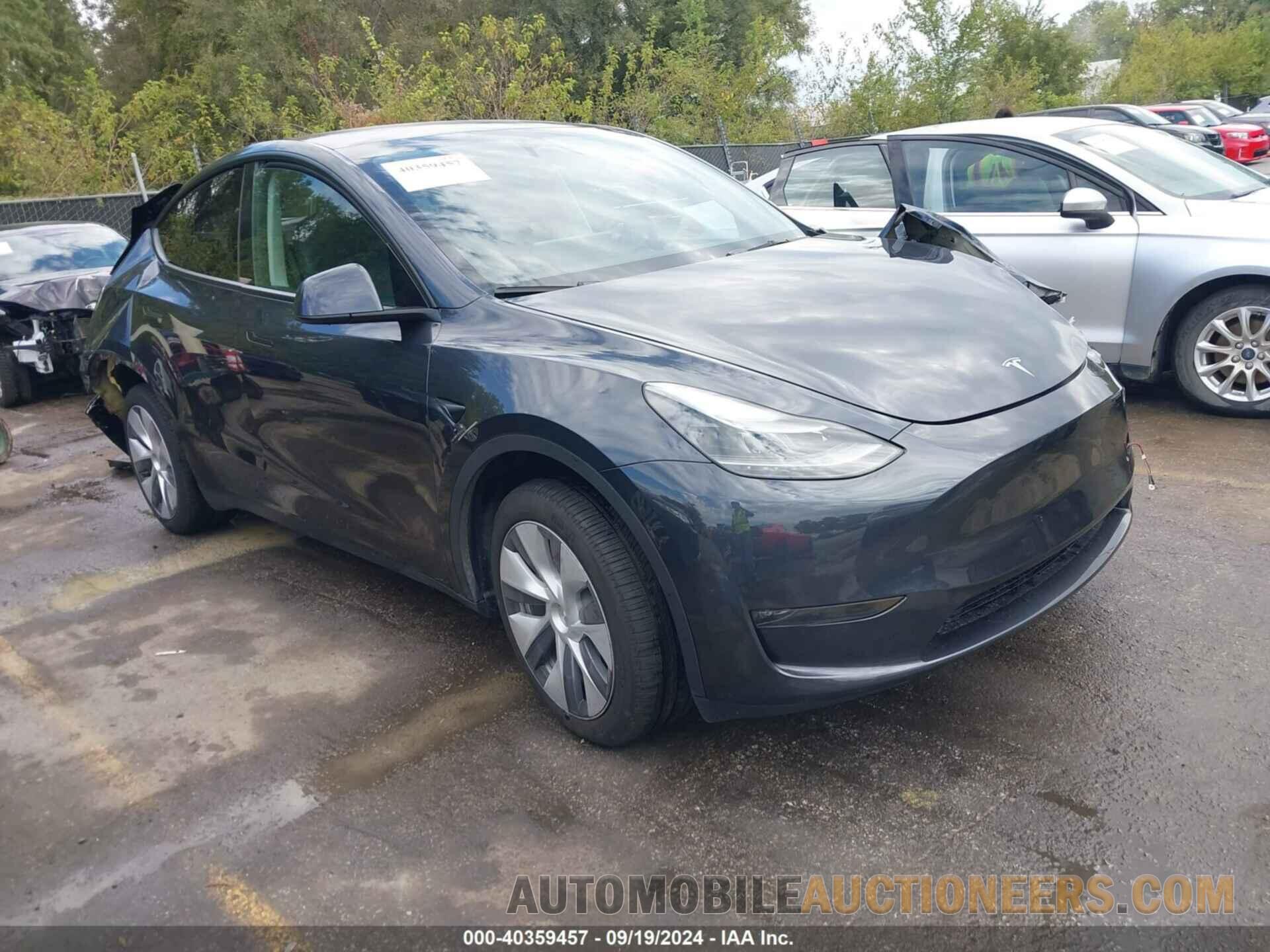 7SAYGDEE1RA252588 TESLA MODEL Y 2024