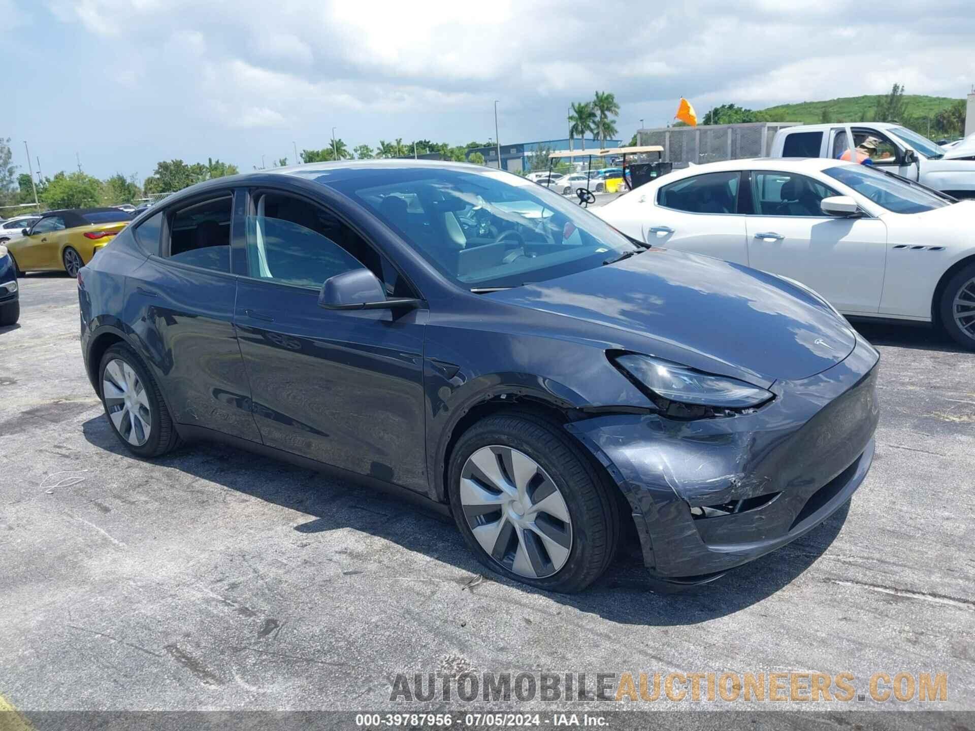 7SAYGDEE1RA254907 TESLA MODEL Y 2024