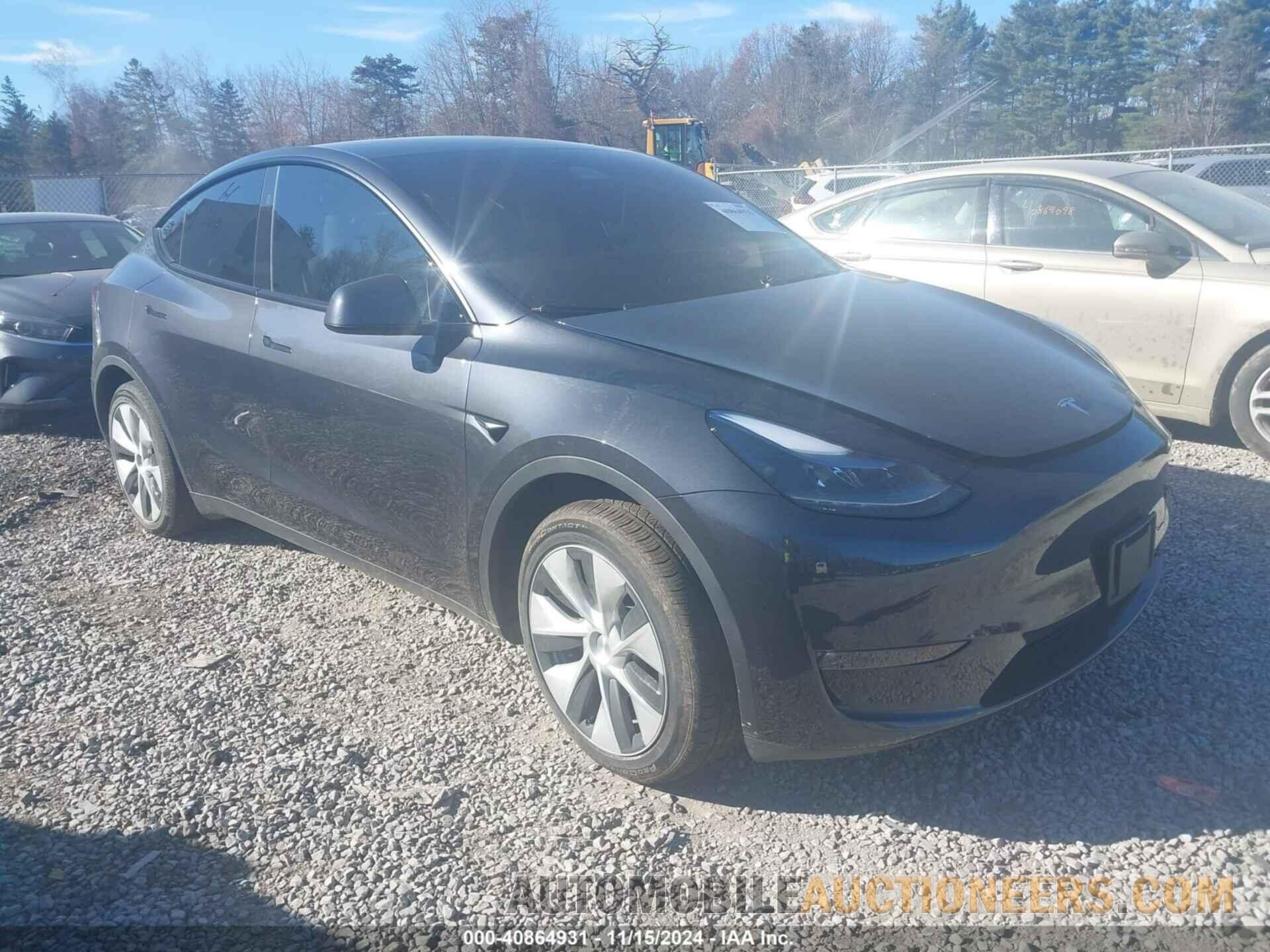 7SAYGDEE1RF036873 TESLA MODEL Y 2024