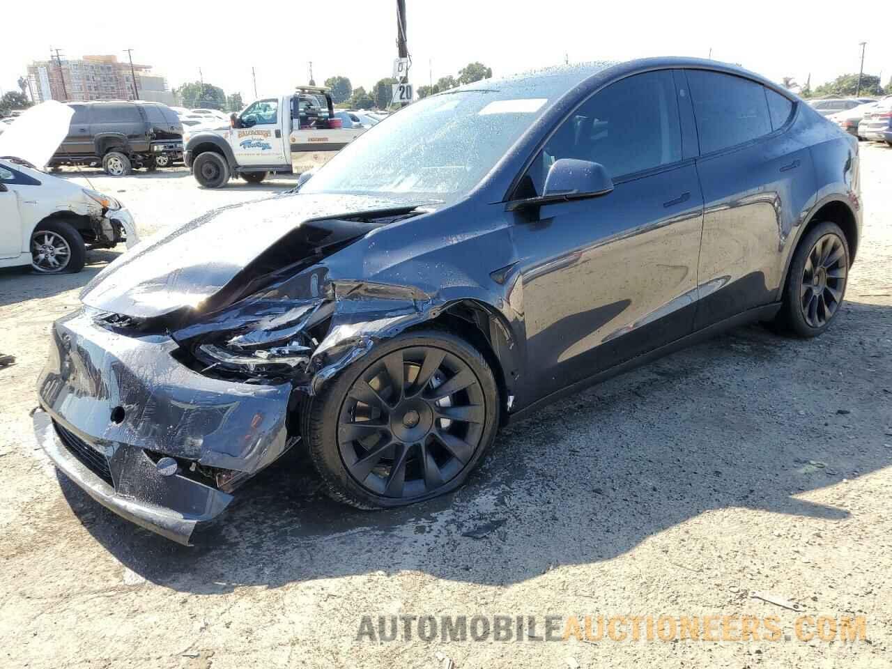 7SAYGDEE1RF072398 TESLA MODEL Y 2024