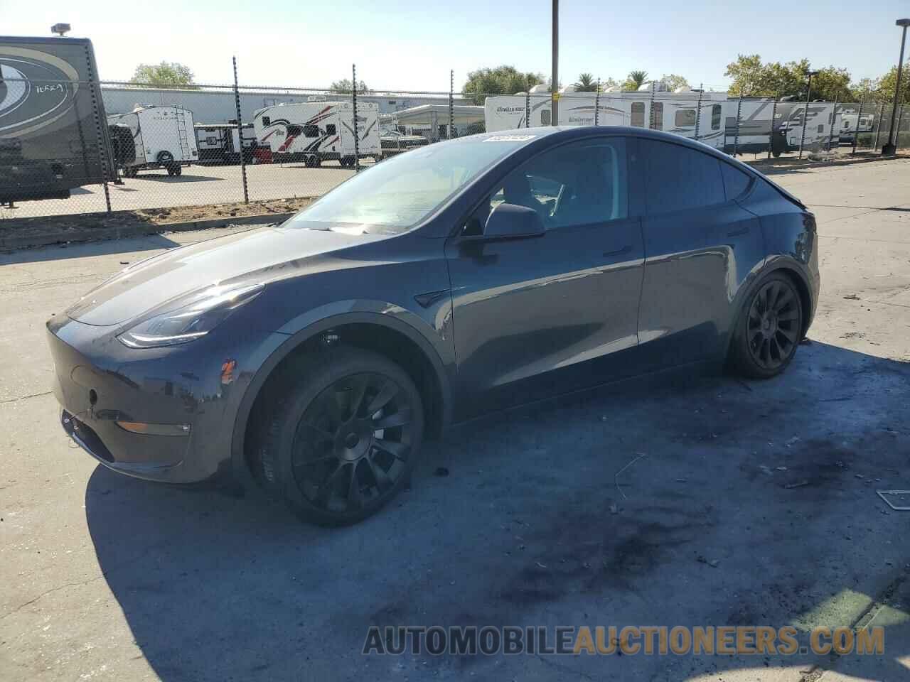 7SAYGDEE1RF073891 TESLA MODEL Y 2024