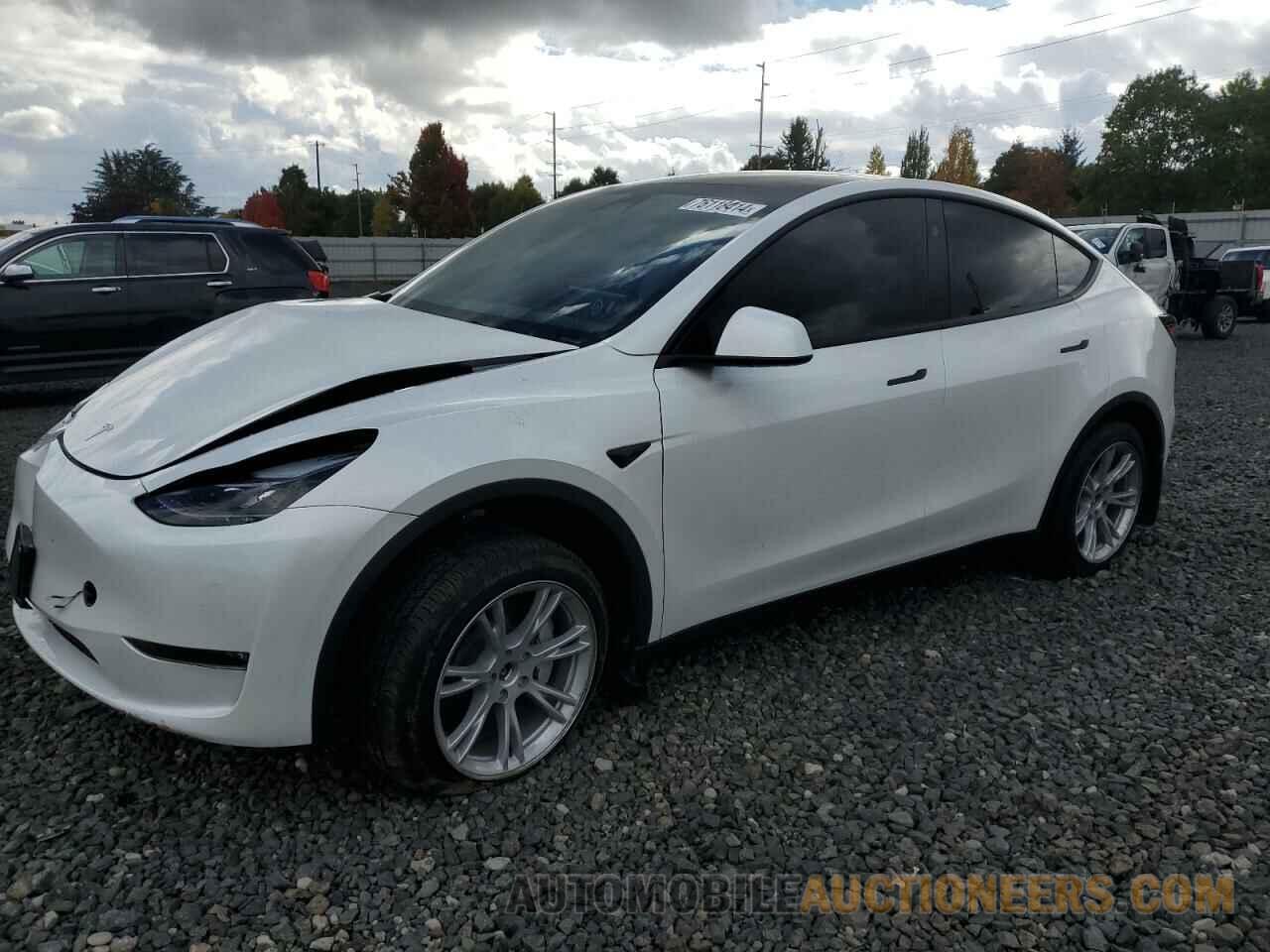 7SAYGDEE1RF084714 TESLA MODEL Y 2024