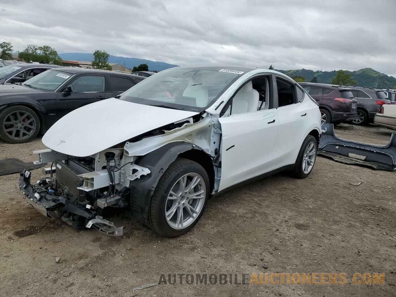 7SAYGDEE1RF985534 TESLA MODEL Y 2024