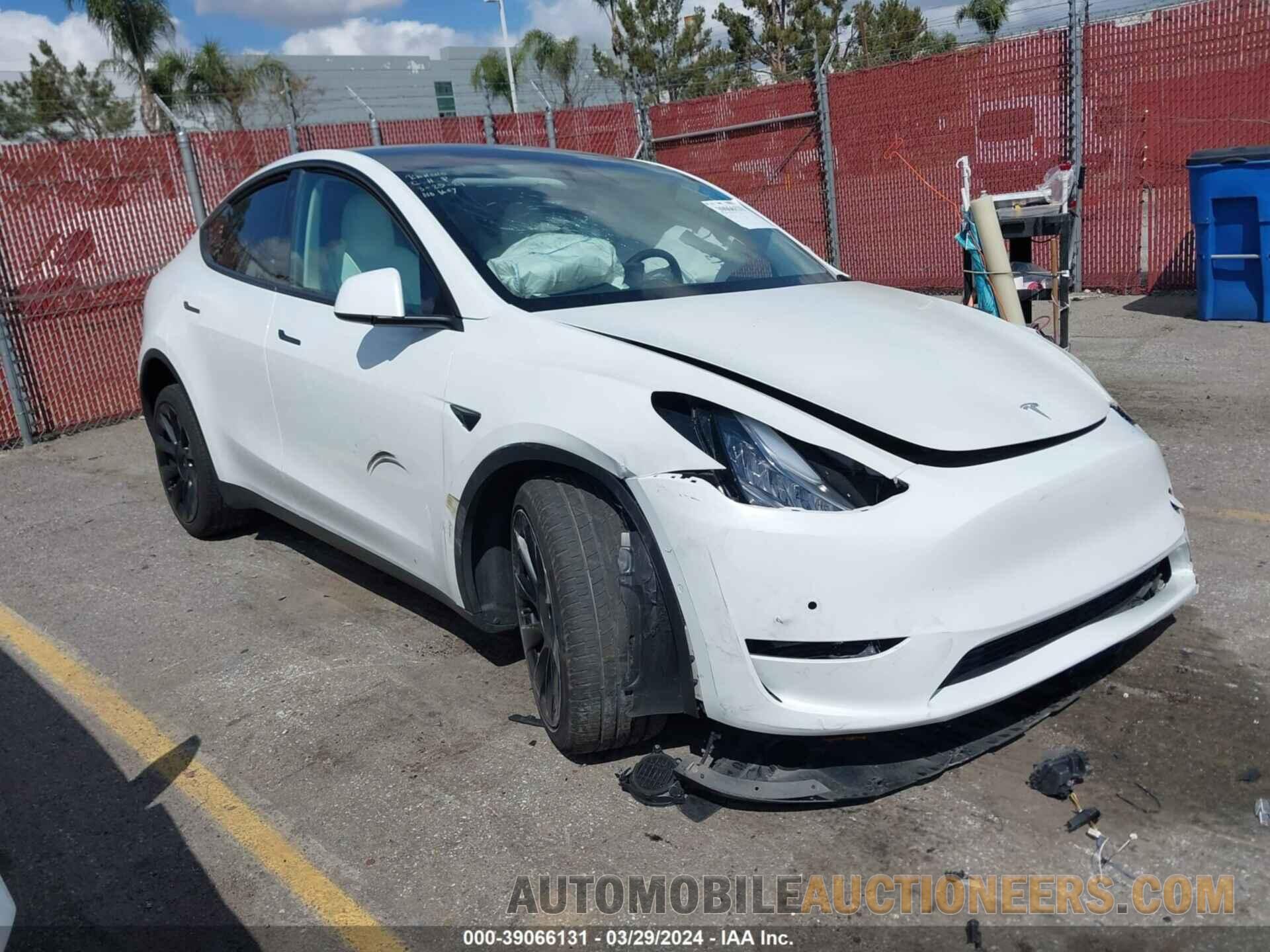 7SAYGDEE2NF358111 TESLA MODEL Y 2022