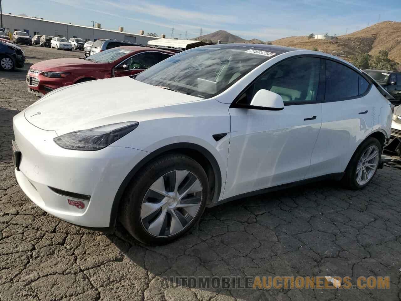 7SAYGDEE2NF427024 TESLA MODEL Y 2022