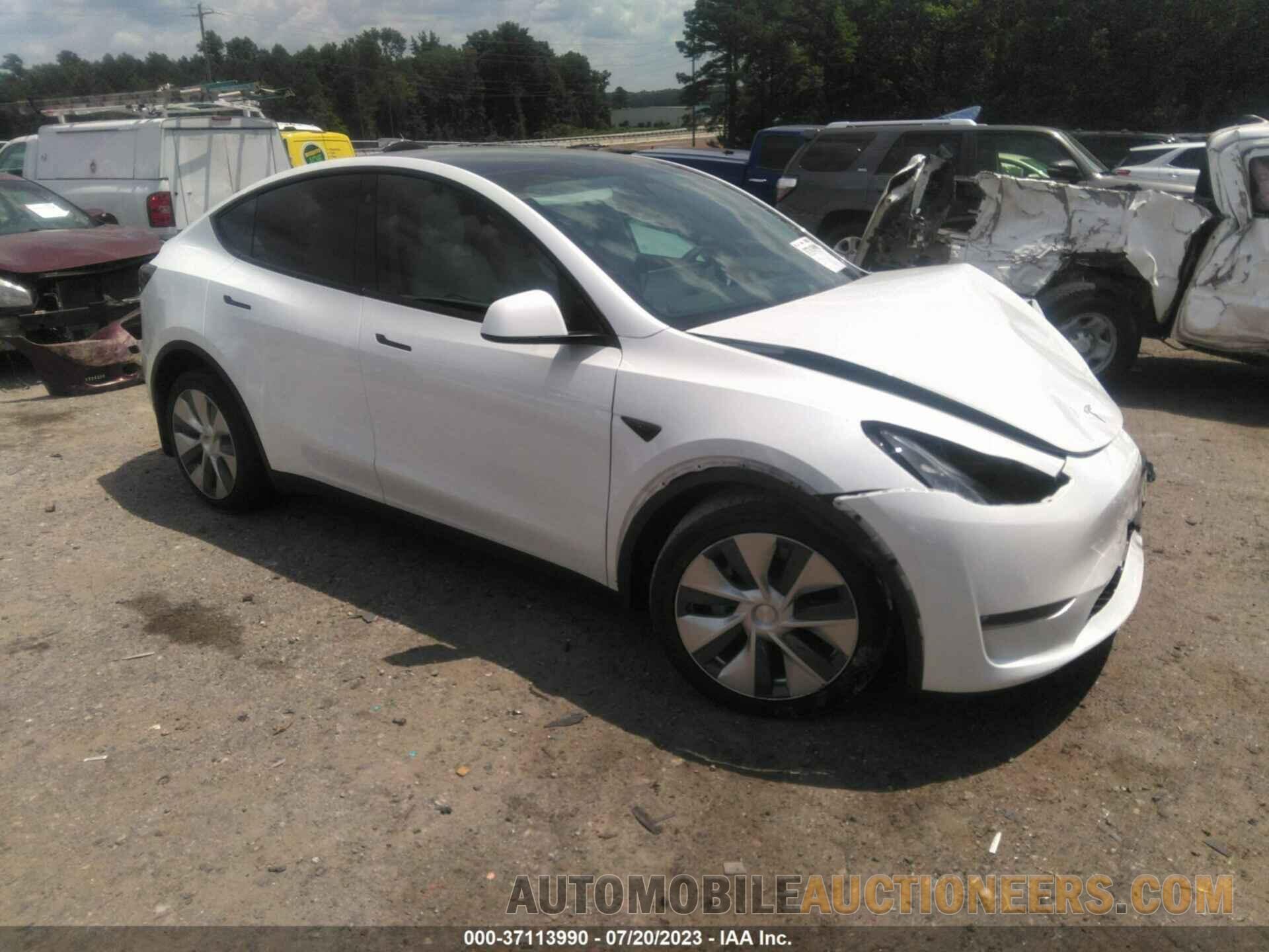 7SAYGDEE2NF427699 TESLA MODEL Y 2022