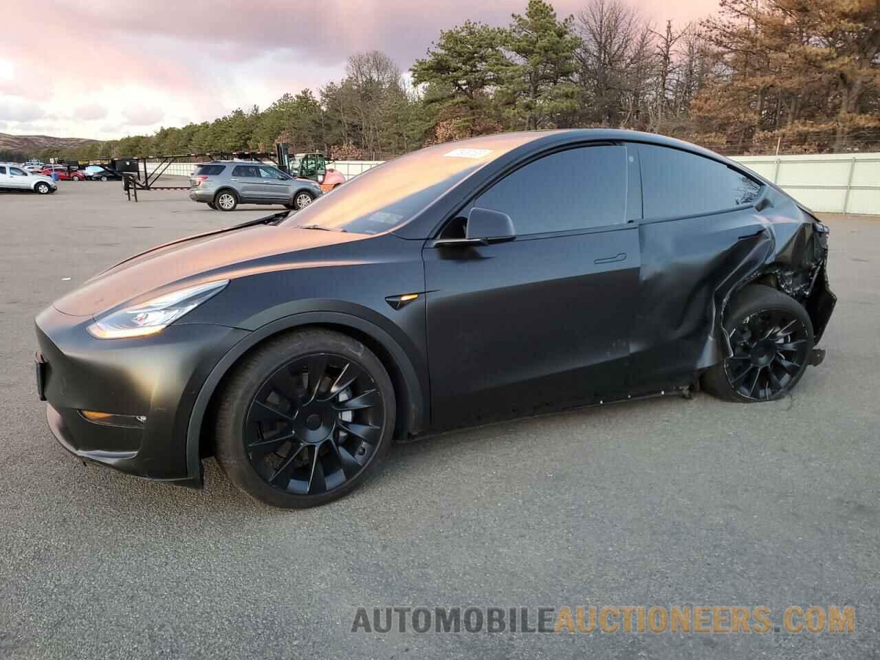 7SAYGDEE2NF428562 TESLA MODEL Y 2022