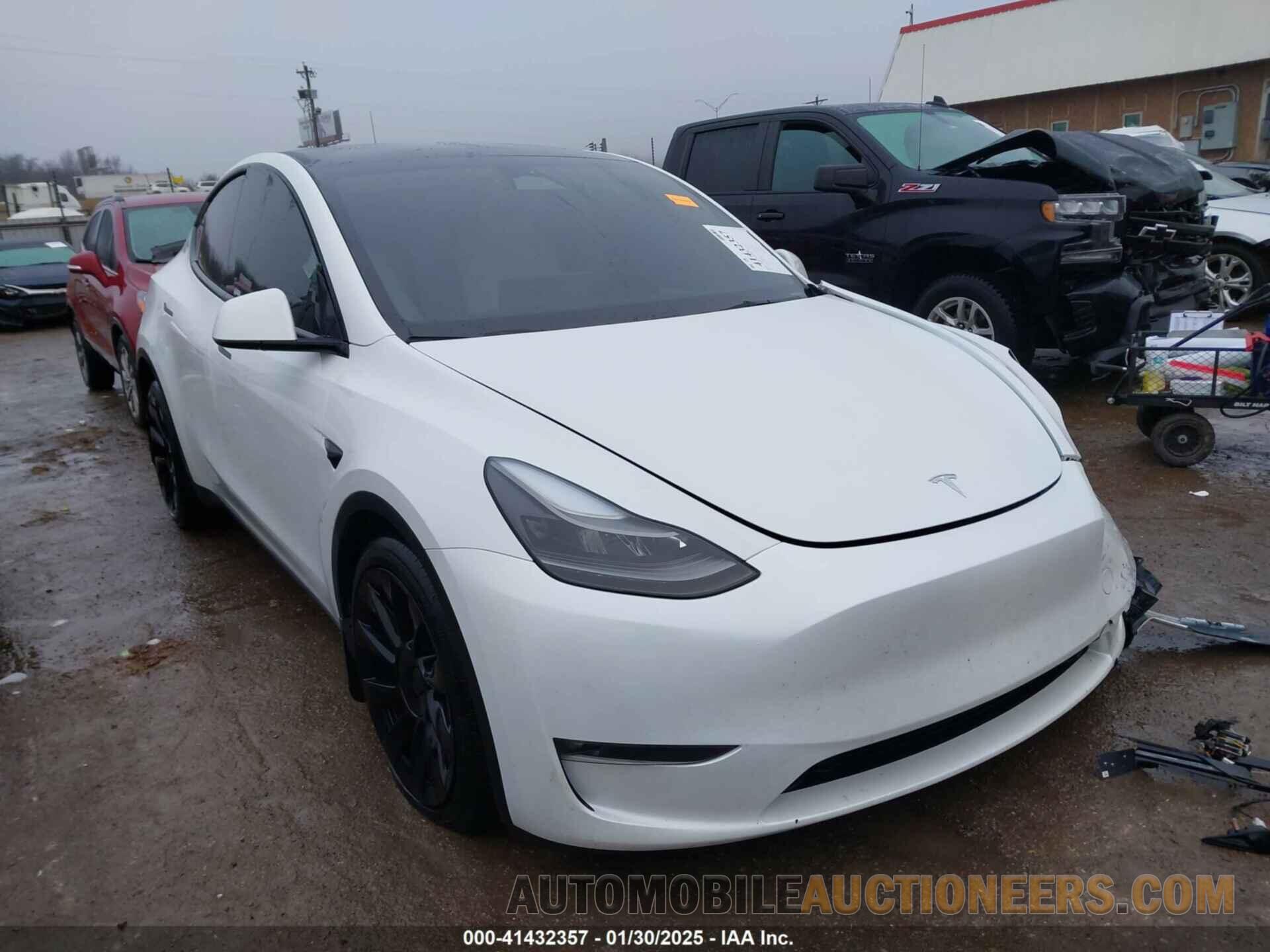 7SAYGDEE2PF708033 TESLA MODEL Y 2023