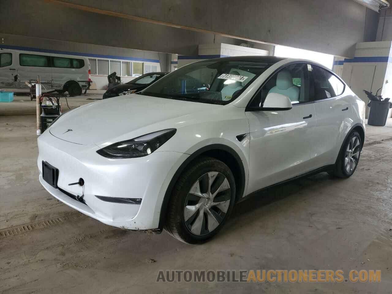 7SAYGDEE2RA217512 TESLA MODEL Y 2024