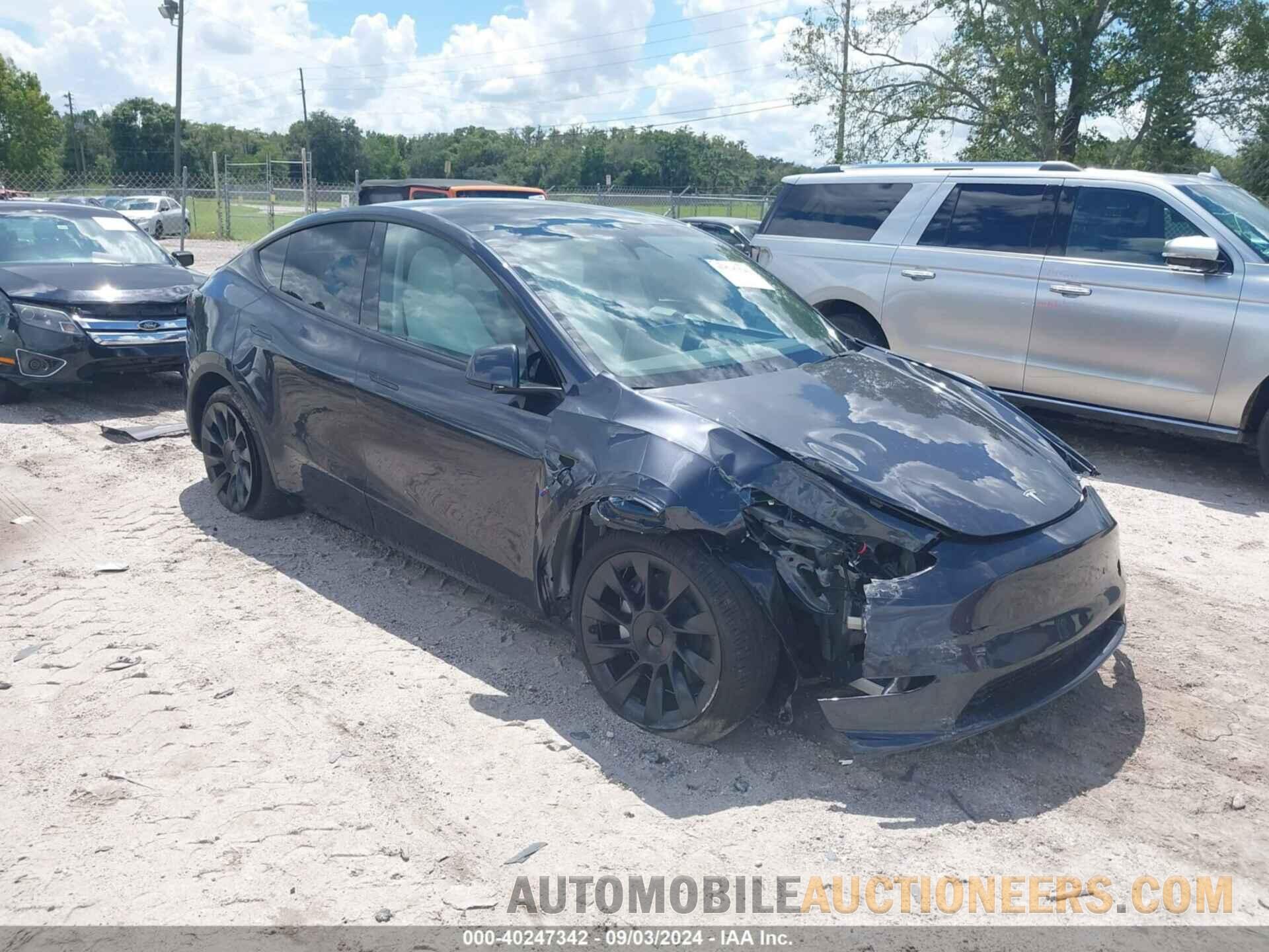 7SAYGDEE2RA218515 TESLA MODEL Y 2024