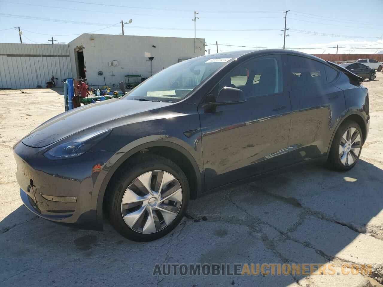 7SAYGDEE2RA242233 TESLA MODEL Y 2024