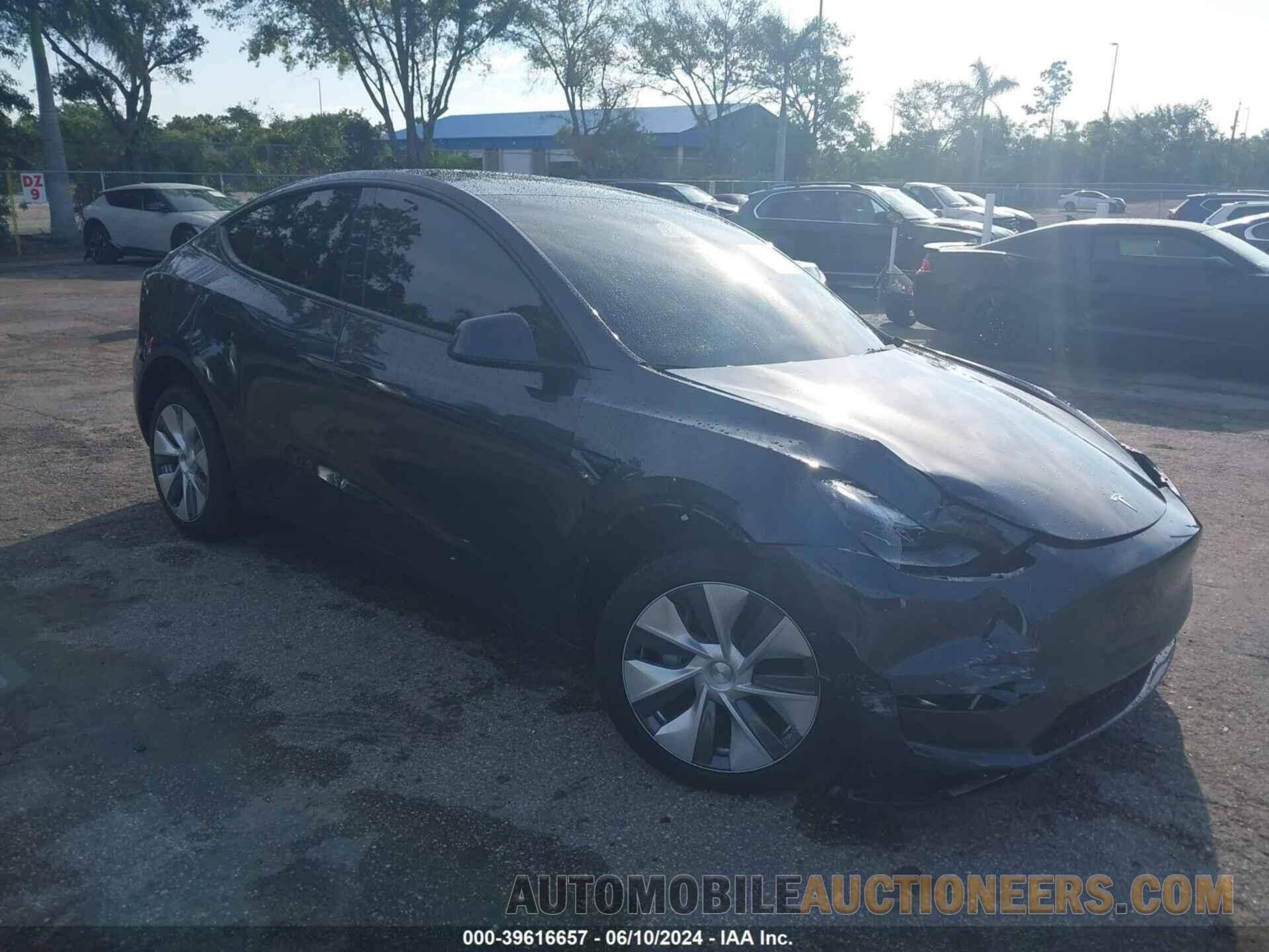 7SAYGDEE2RA246055 TESLA MODEL Y 2024