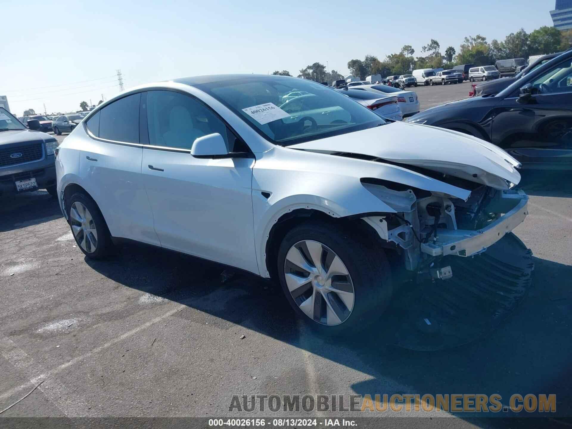 7SAYGDEE2RA266242 TESLA MODEL Y 2024