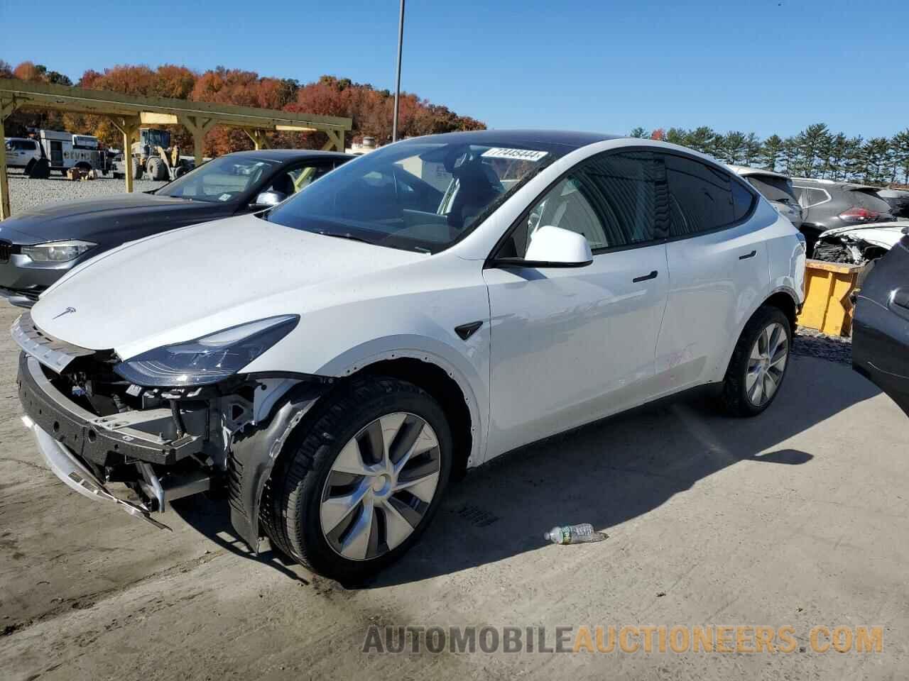 7SAYGDEE2RA270940 TESLA MODEL Y 2024