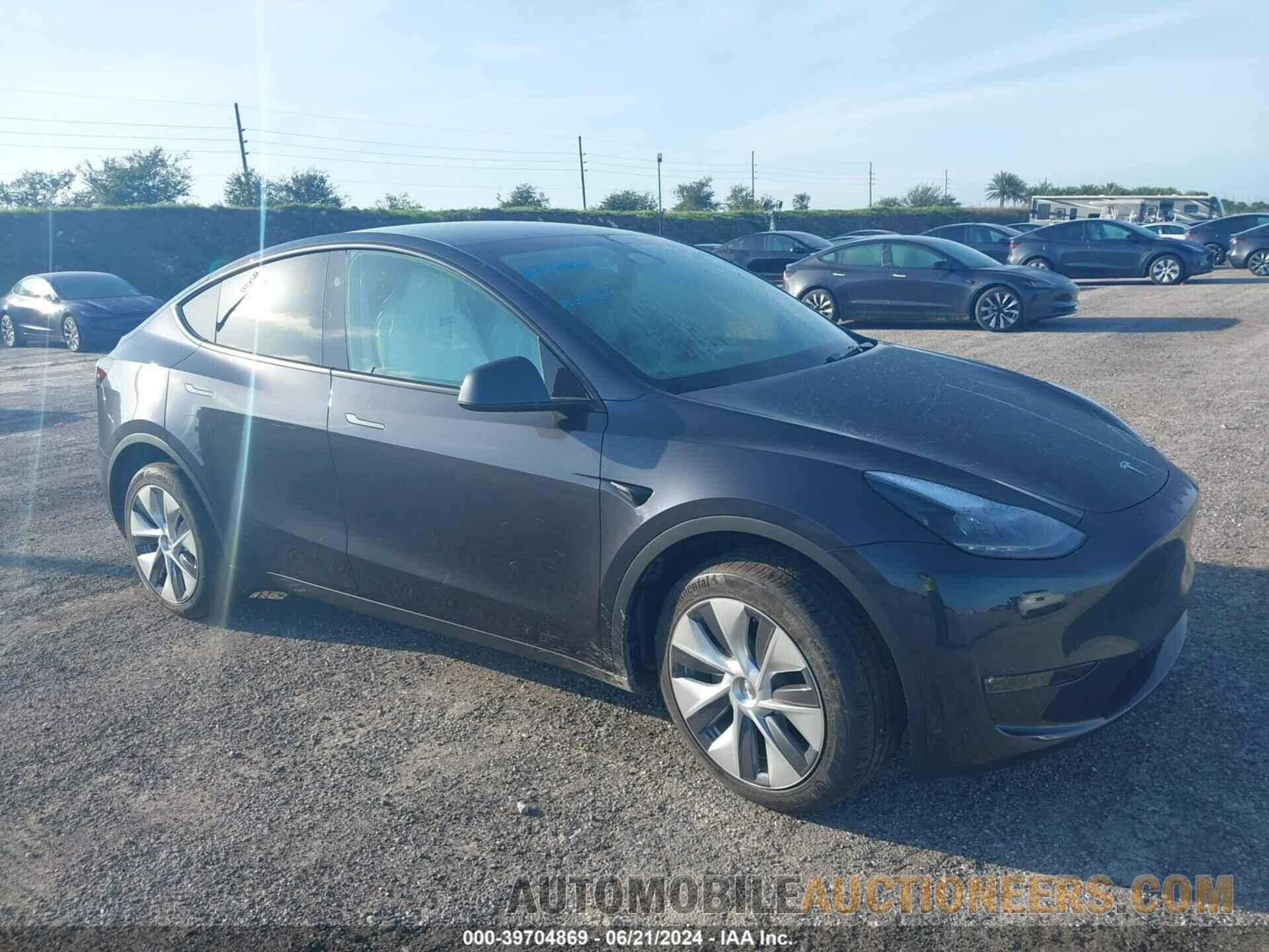 7SAYGDEE2RA287995 TESLA MODEL Y 2024