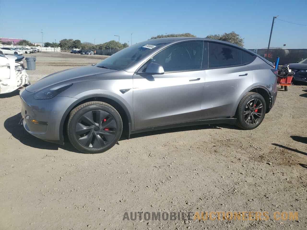 7SAYGDEE2RA311227 TESLA MODEL Y 2024