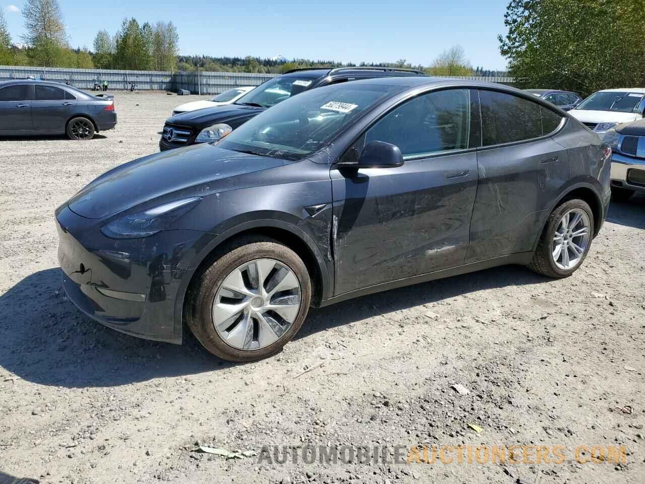 7SAYGDEE2RF013487 TESLA MODEL Y 2024