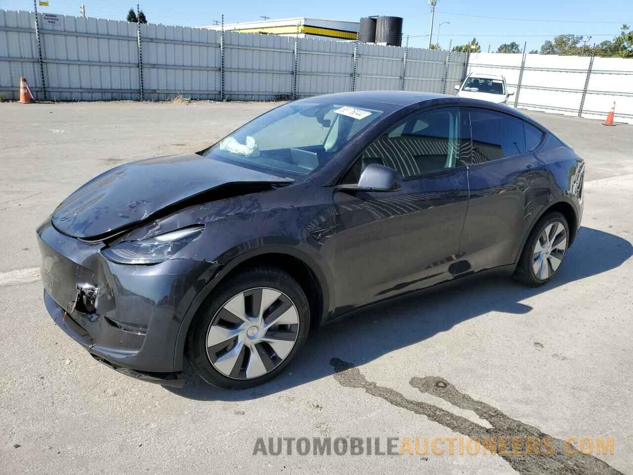 7SAYGDEE2RF025669 TESLA MODEL Y 2024