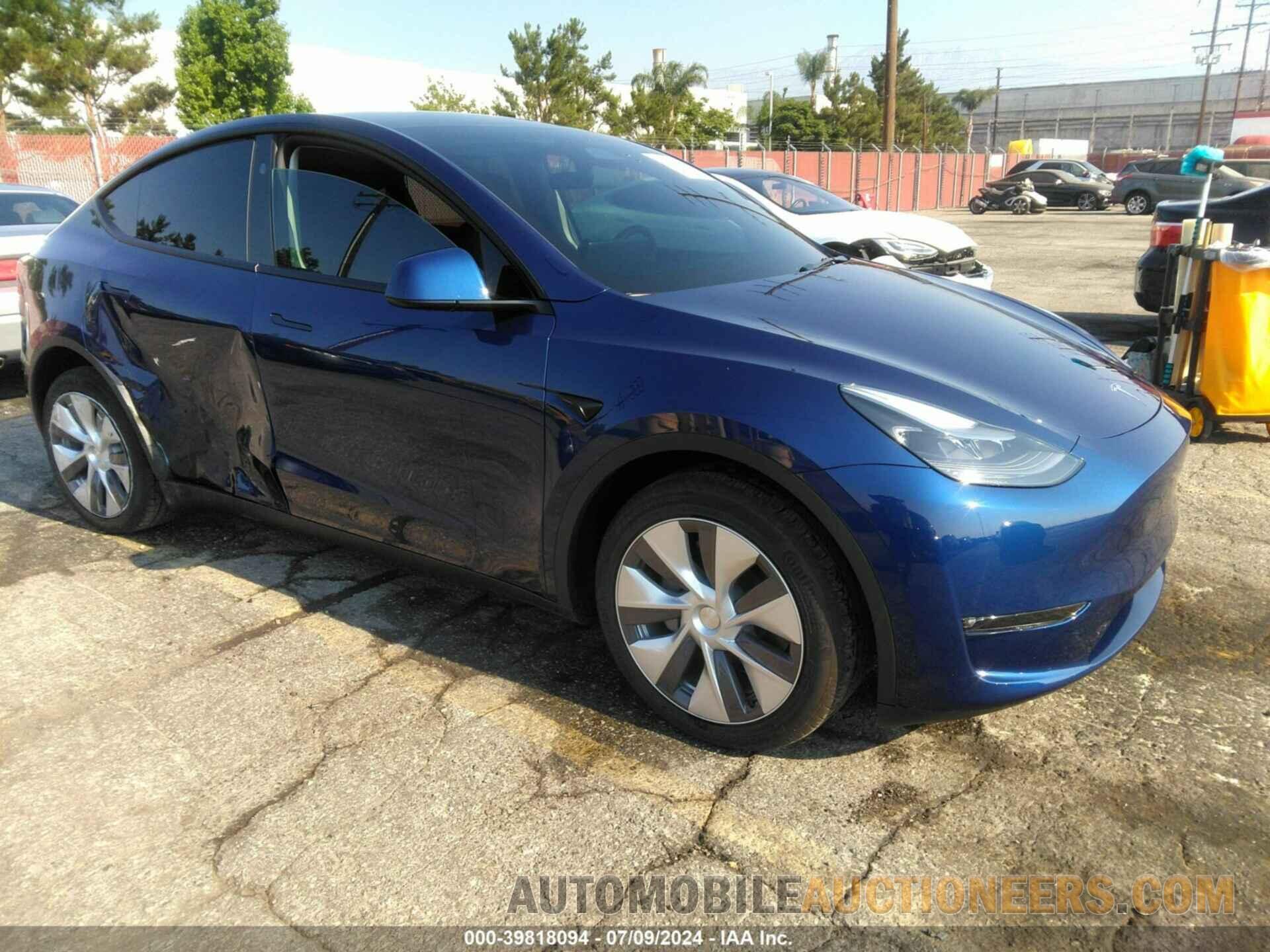 7SAYGDEE2RF075603 TESLA MODEL Y 2024