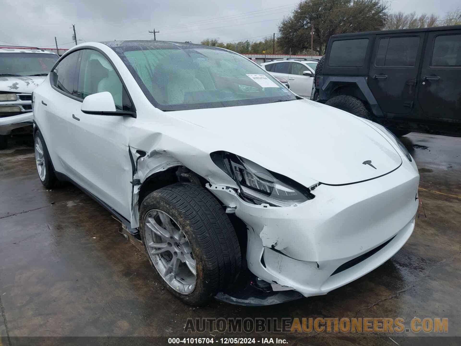 7SAYGDEE3NF380067 TESLA MODEL Y 2022