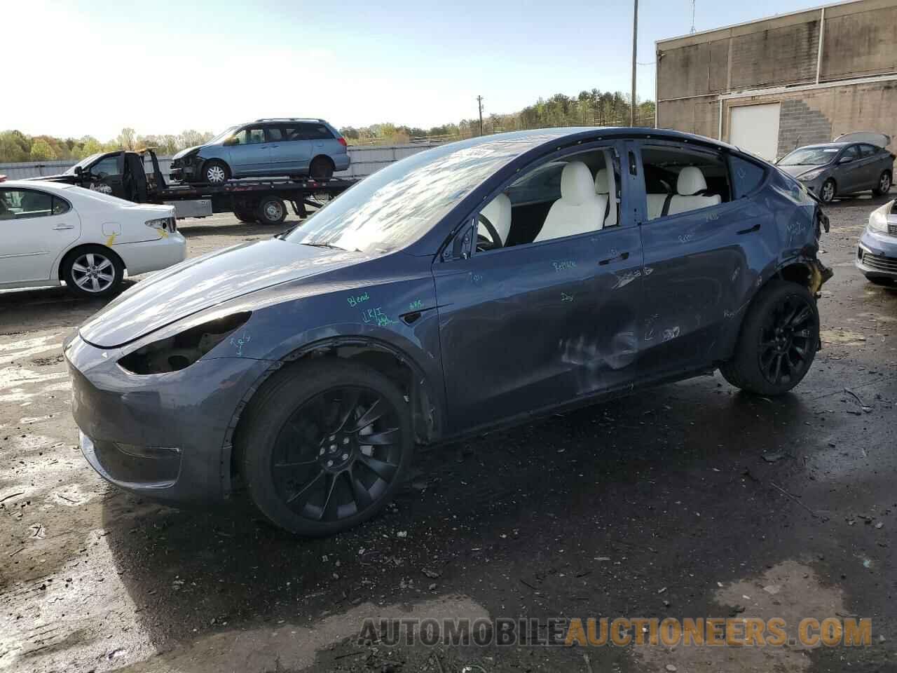 7SAYGDEE3RA215199 TESLA MODEL Y 2024