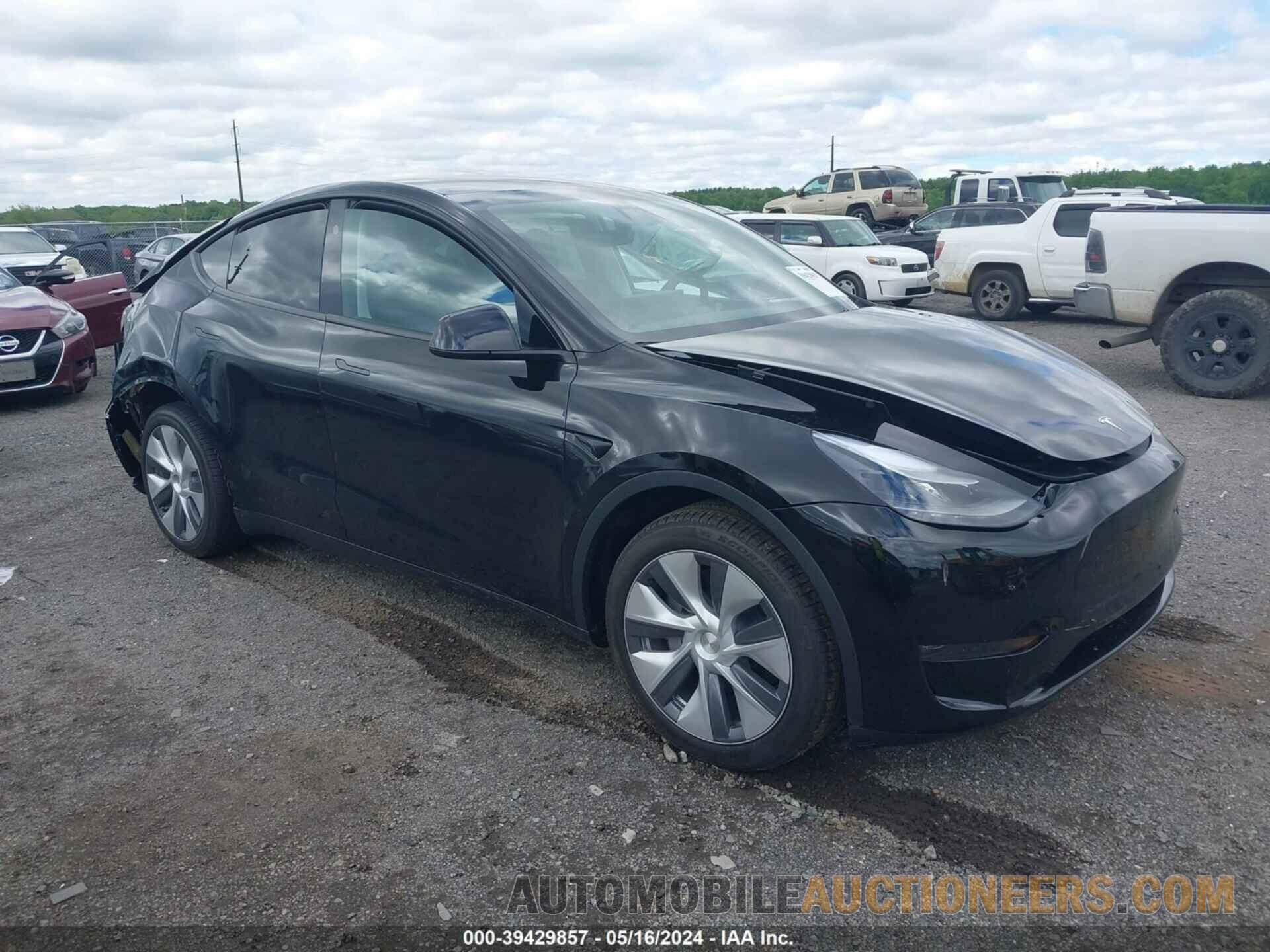 7SAYGDEE3RA222492 TESLA MODEL Y 2024