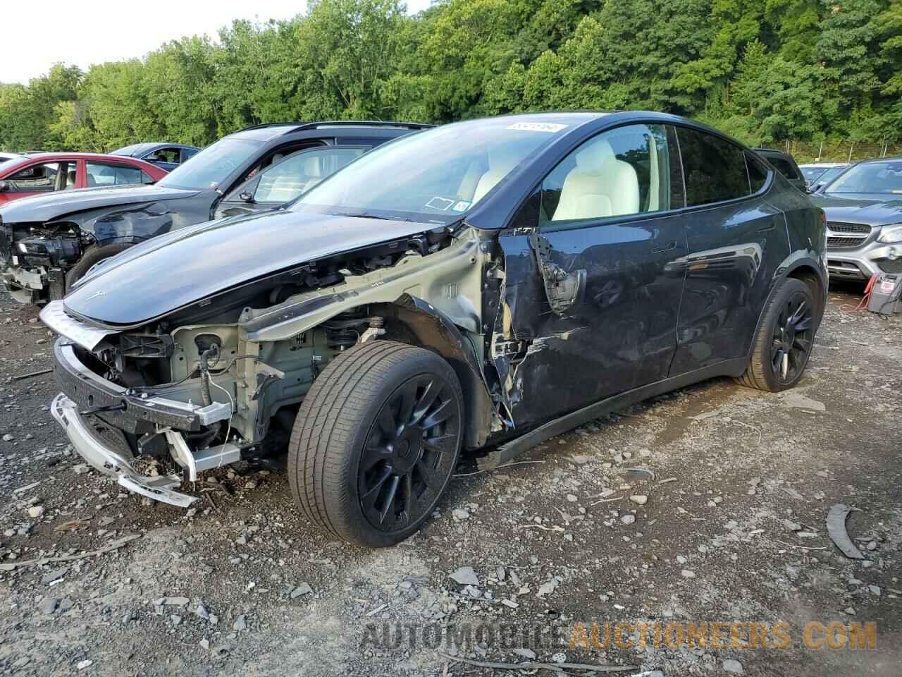 7SAYGDEE3RA233282 TESLA MODEL Y 2024