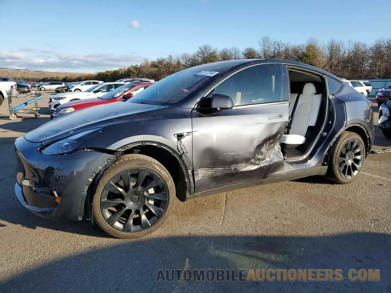 7SAYGDEE3RA239454 TESLA MODEL Y 2024