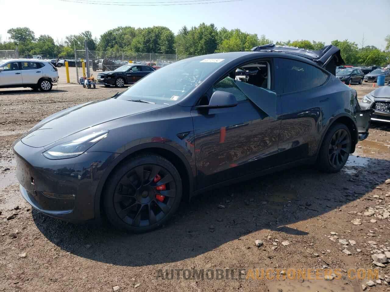 7SAYGDEE3RA267531 TESLA MODEL Y 2024