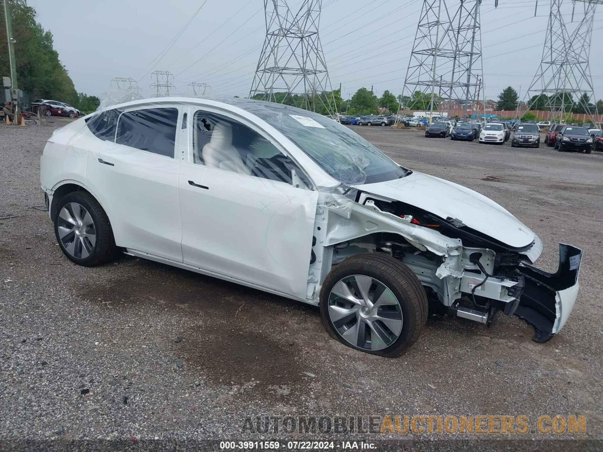 7SAYGDEE3RA280098 TESLA MODEL Y 2024