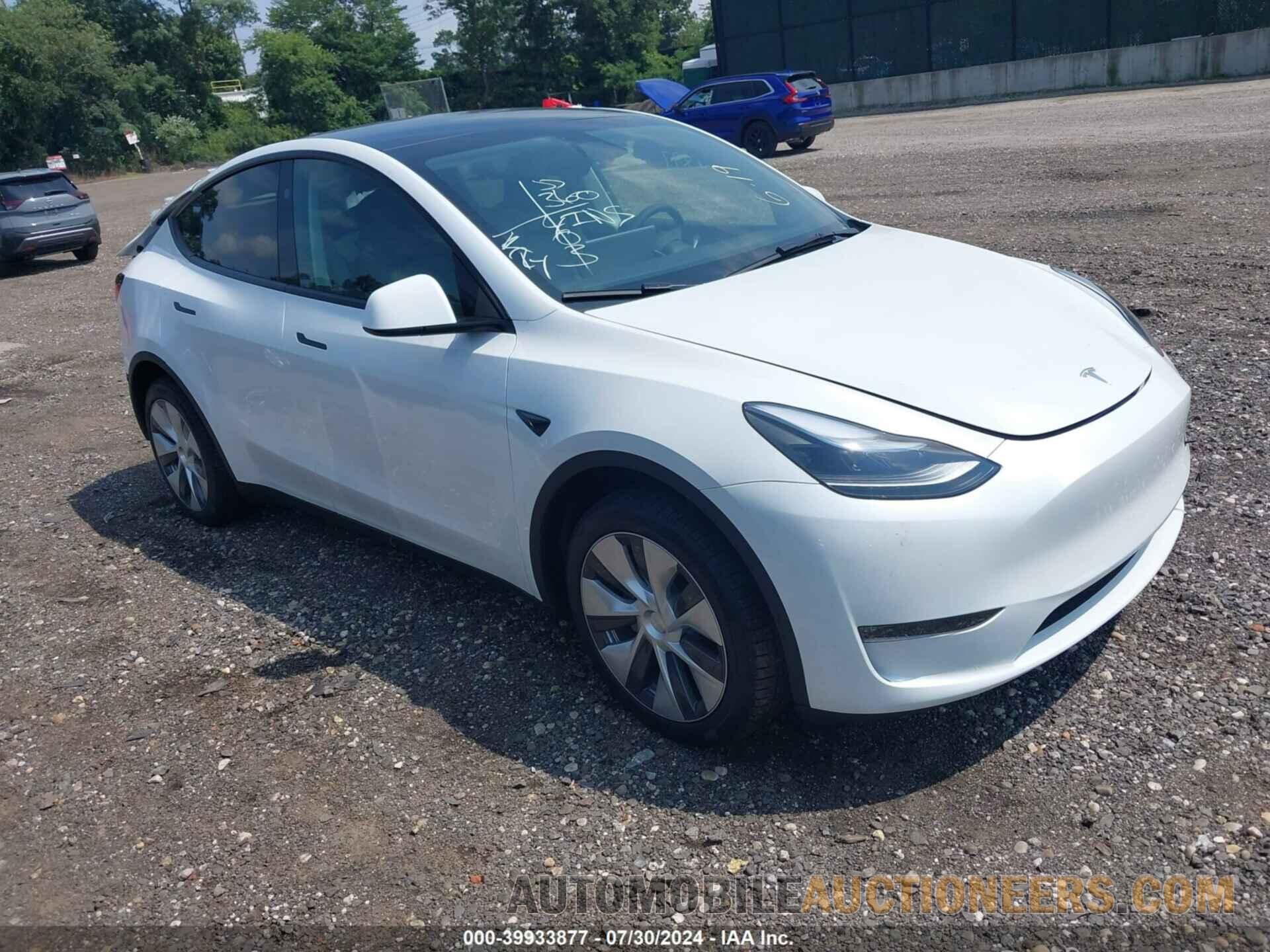 7SAYGDEE3RA290985 TESLA MODEL Y 2024