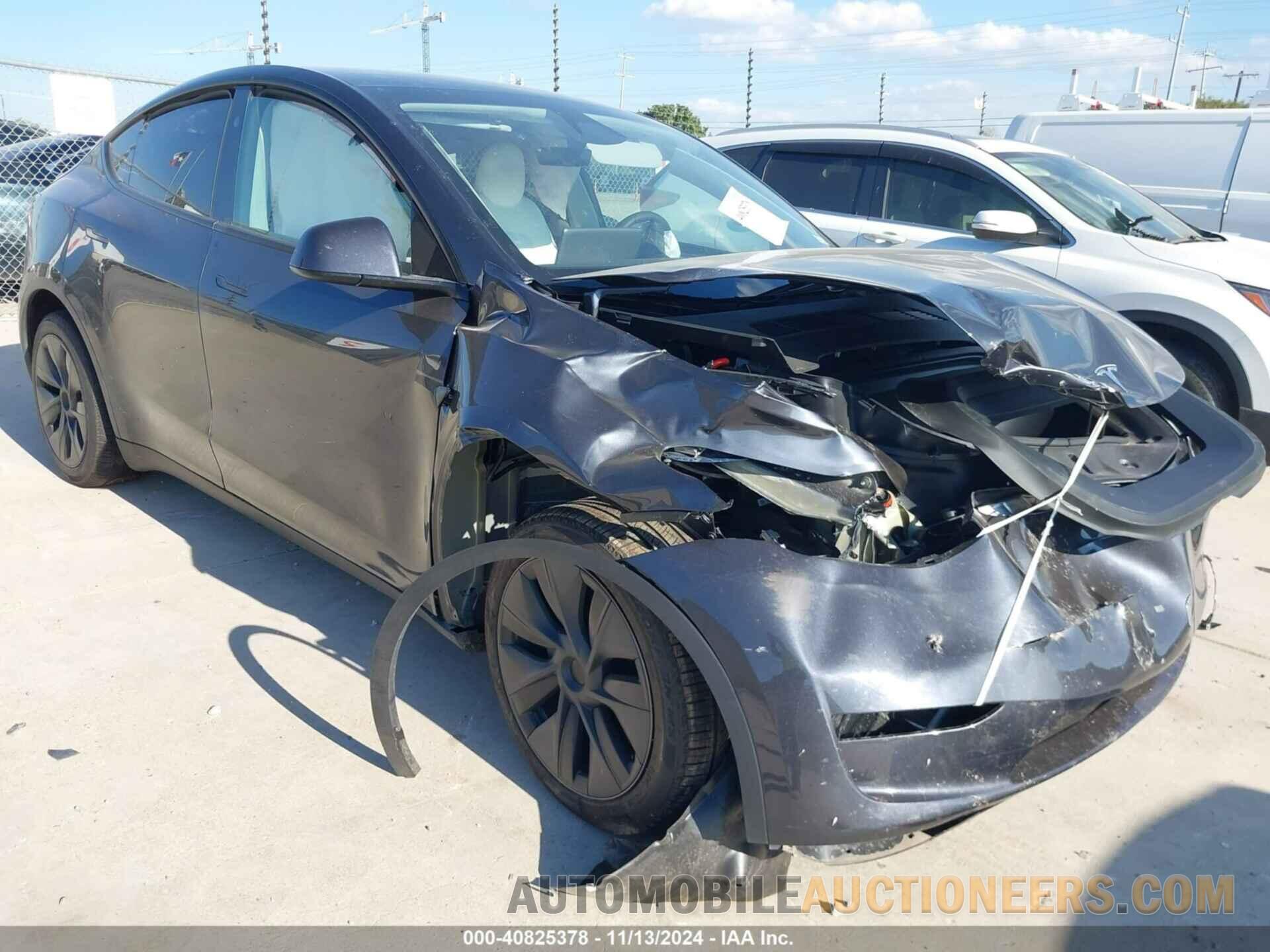 7SAYGDEE3RA321734 TESLA MODEL Y 2024