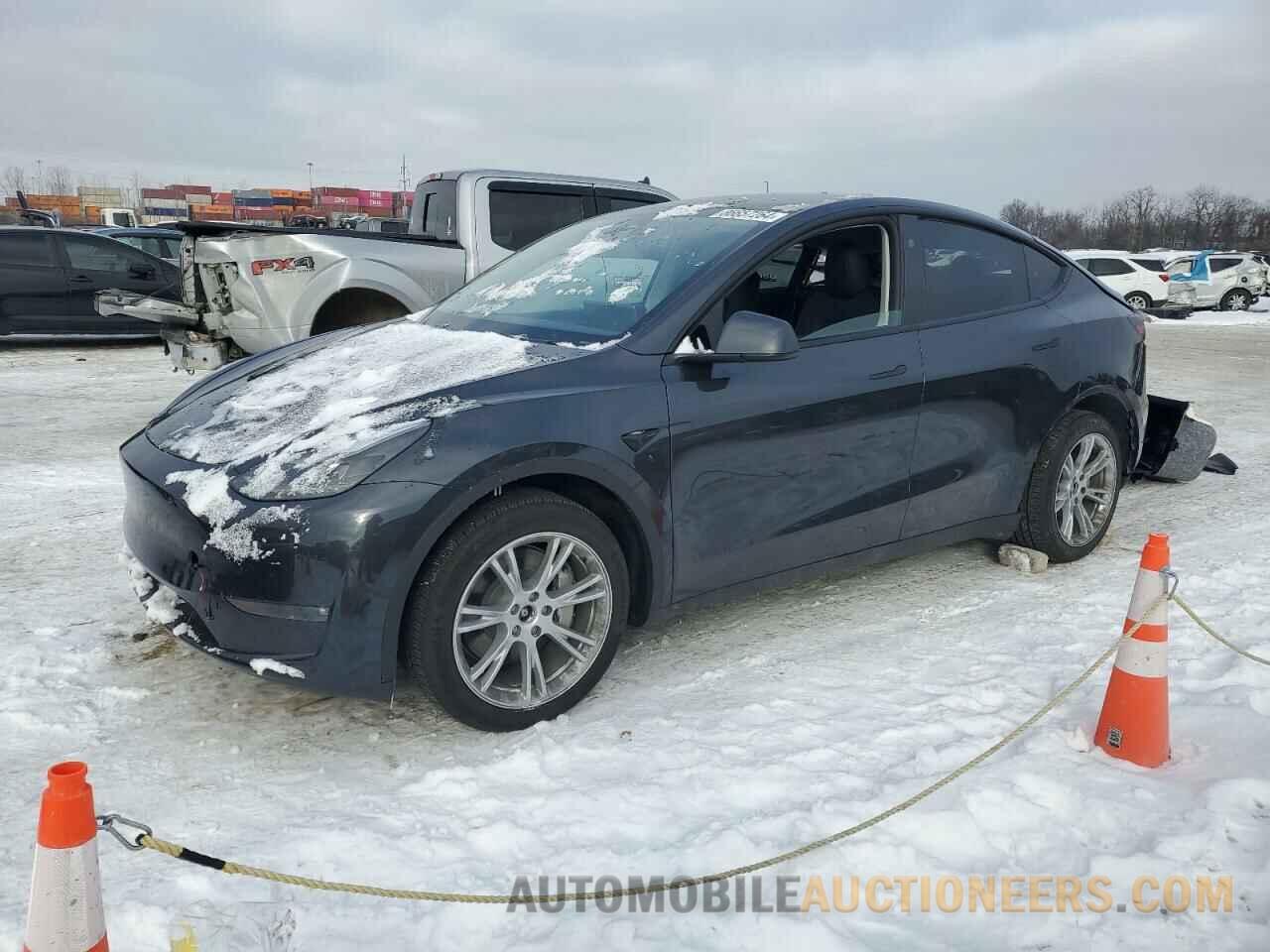 7SAYGDEE3RF031240 TESLA MODEL Y 2024