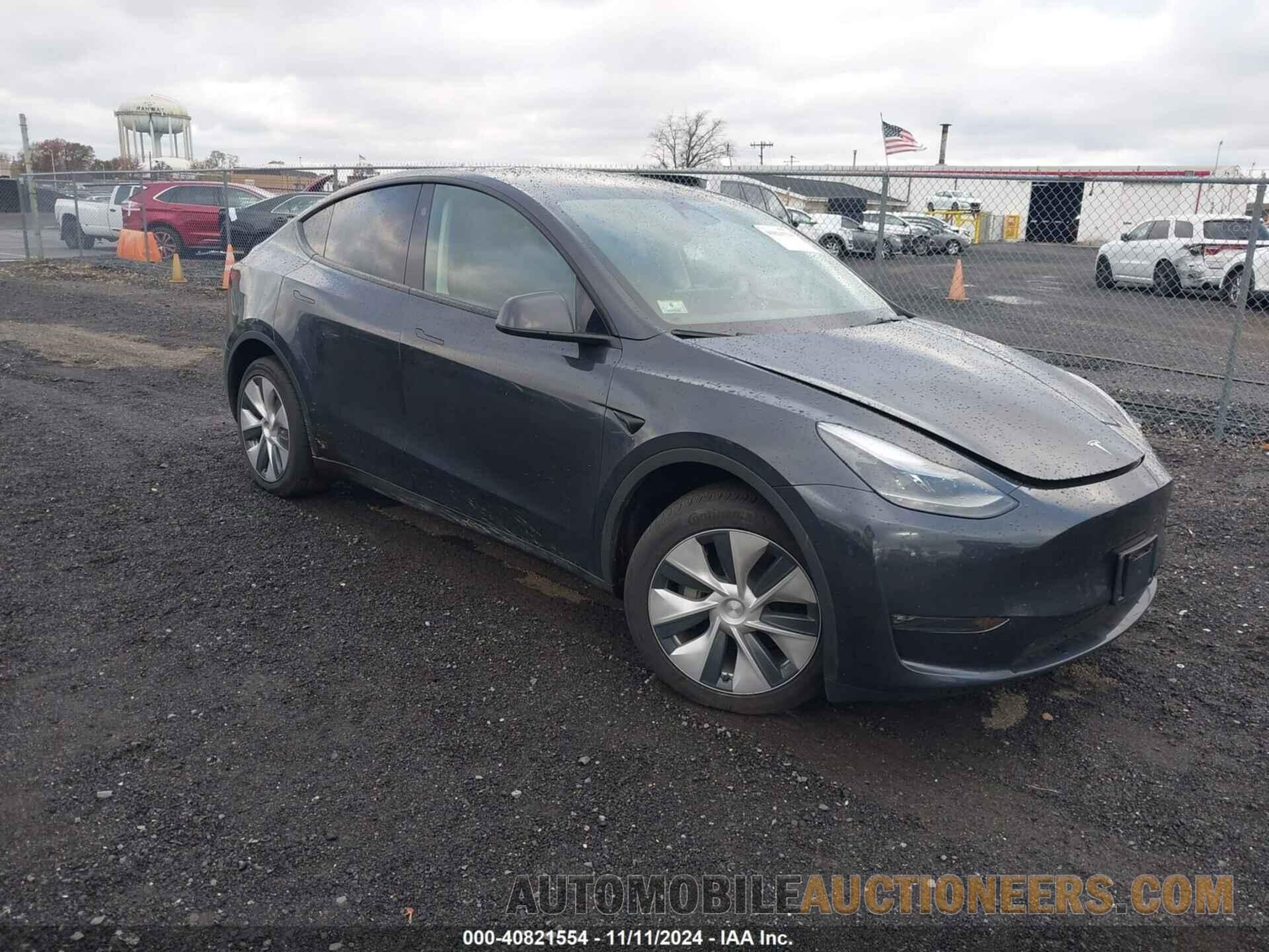 7SAYGDEE3RF033716 TESLA MODEL Y 2024