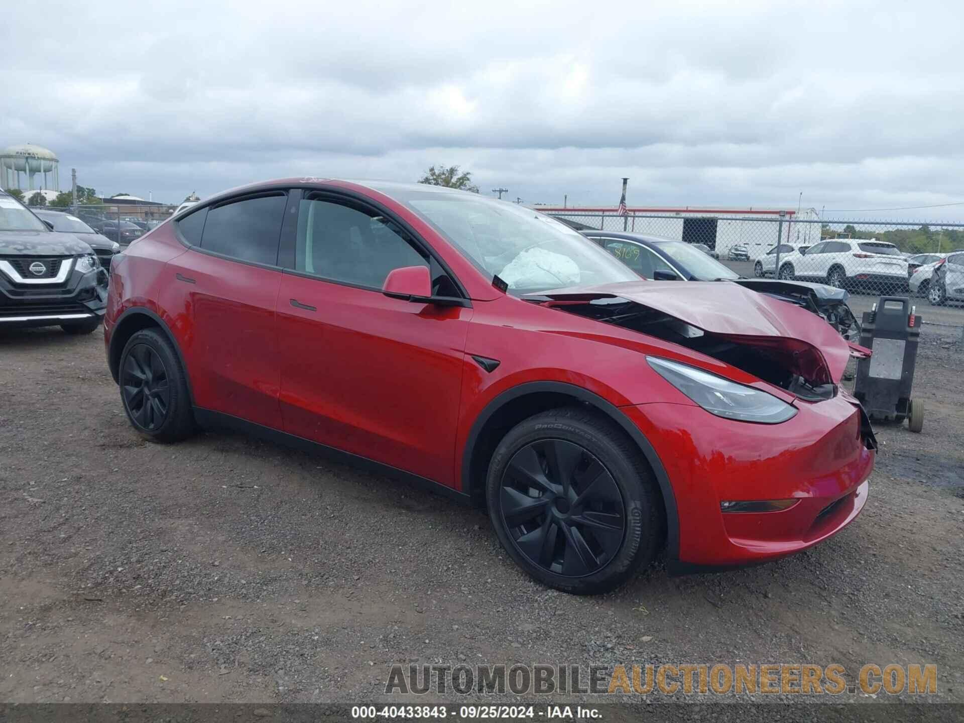 7SAYGDEE3RF152611 TESLA MODEL Y 2024