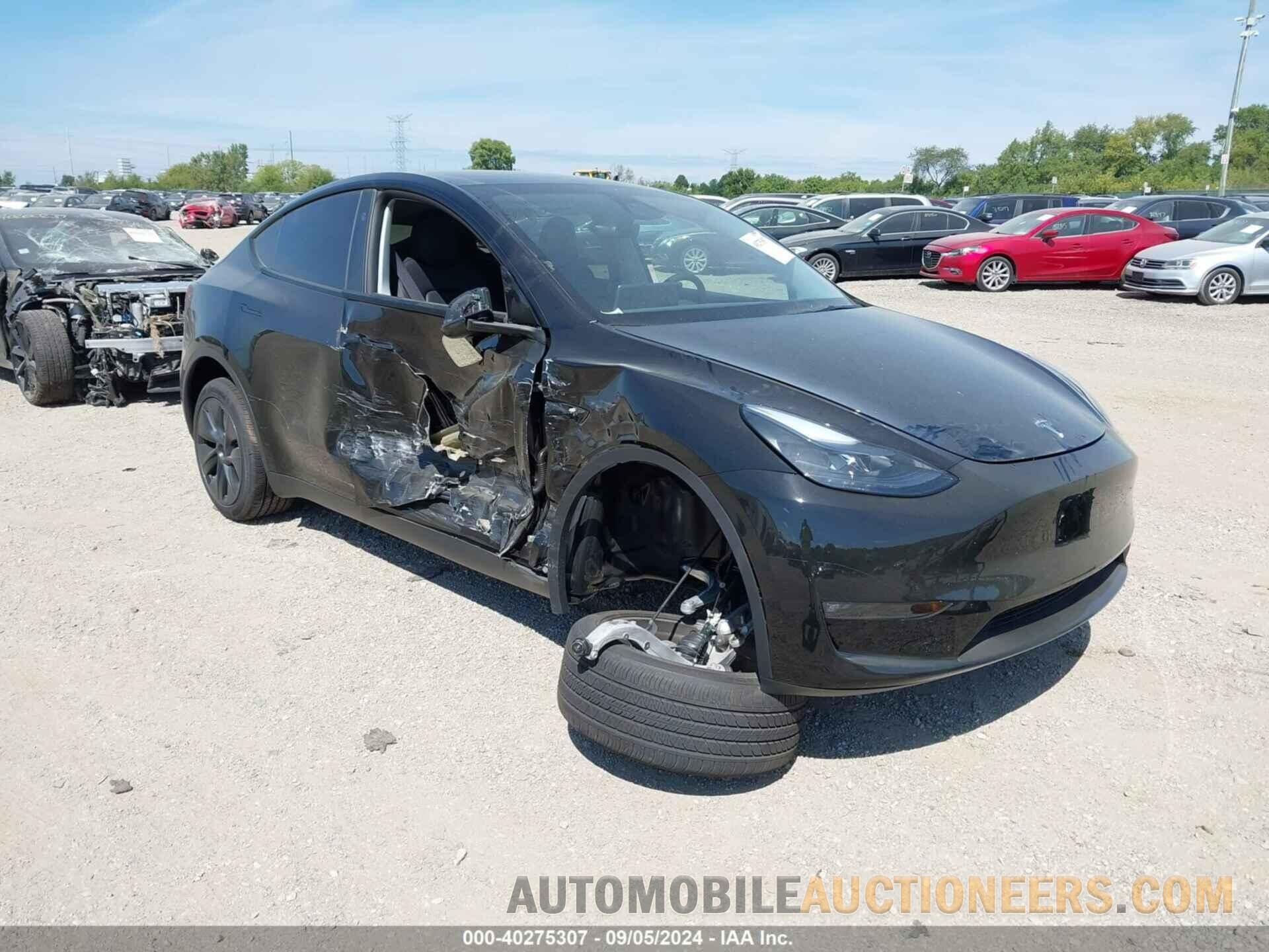 7SAYGDEE3RF166136 TESLA MODEL Y 2024