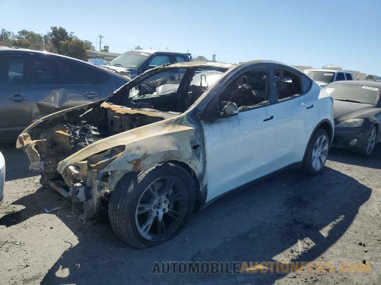 7SAYGDEE4NF513824 TESLA MODEL Y 2022