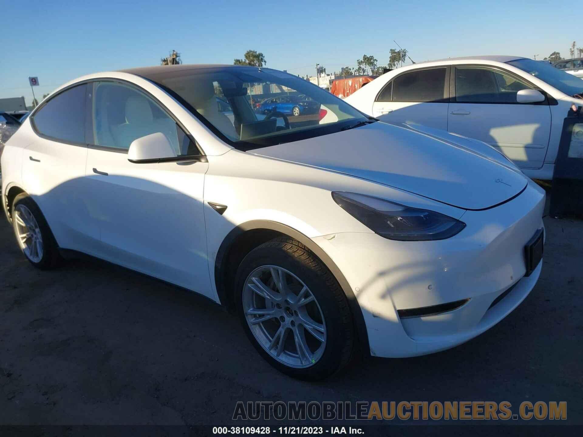 7SAYGDEE4NF540733 TESLA MODEL Y 2022